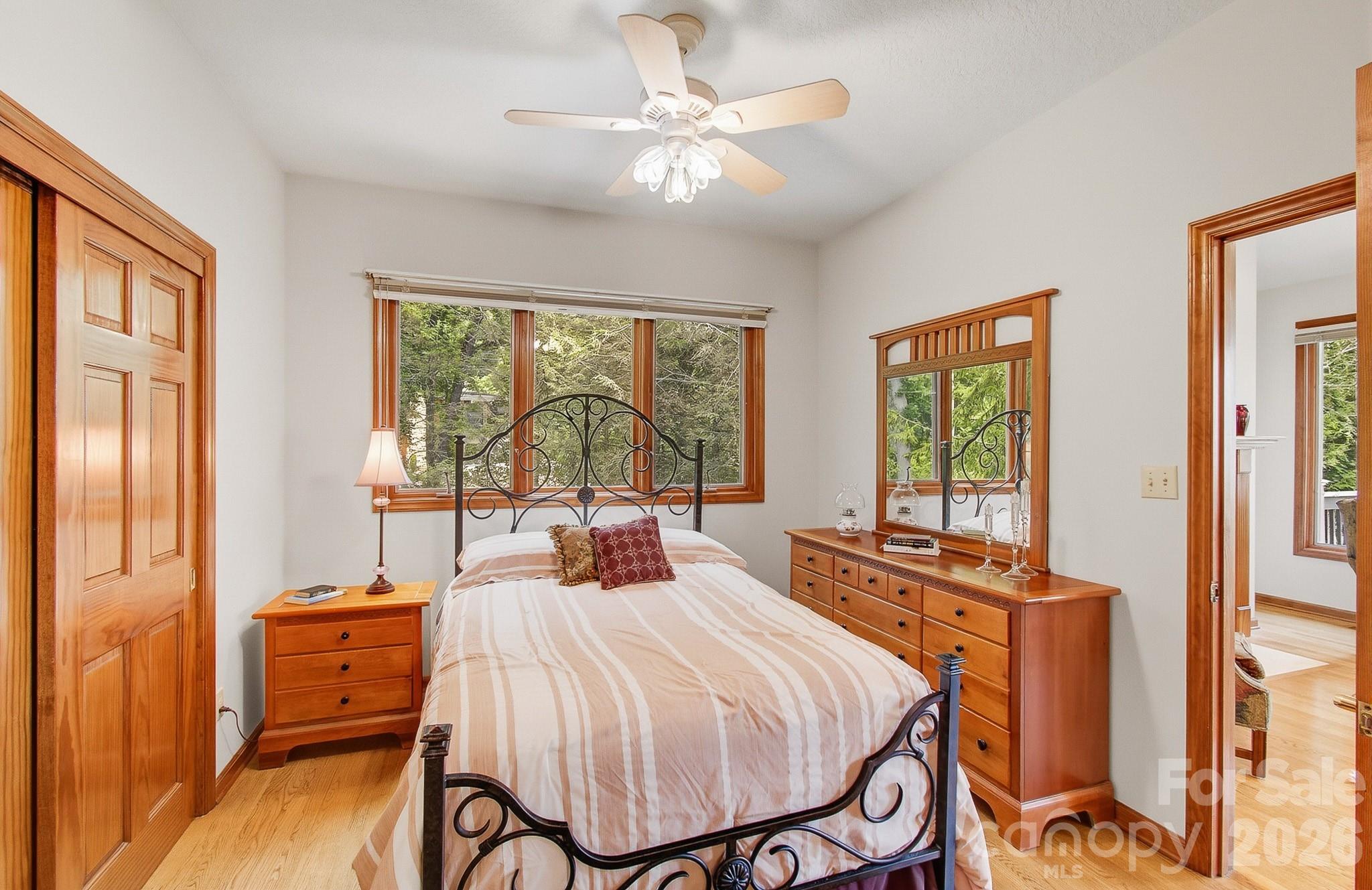 112 Windy Gap Road — Asheville