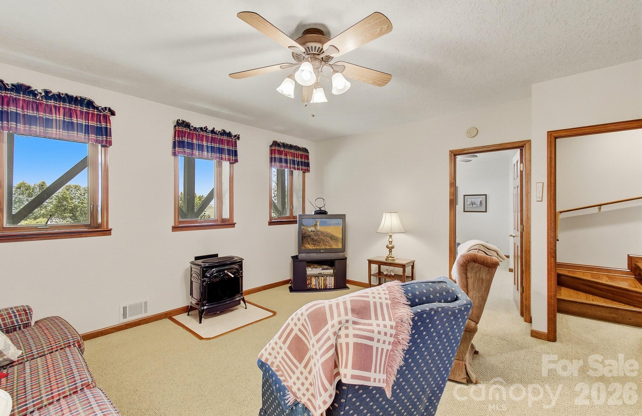 112 Windy Gap Road — Asheville