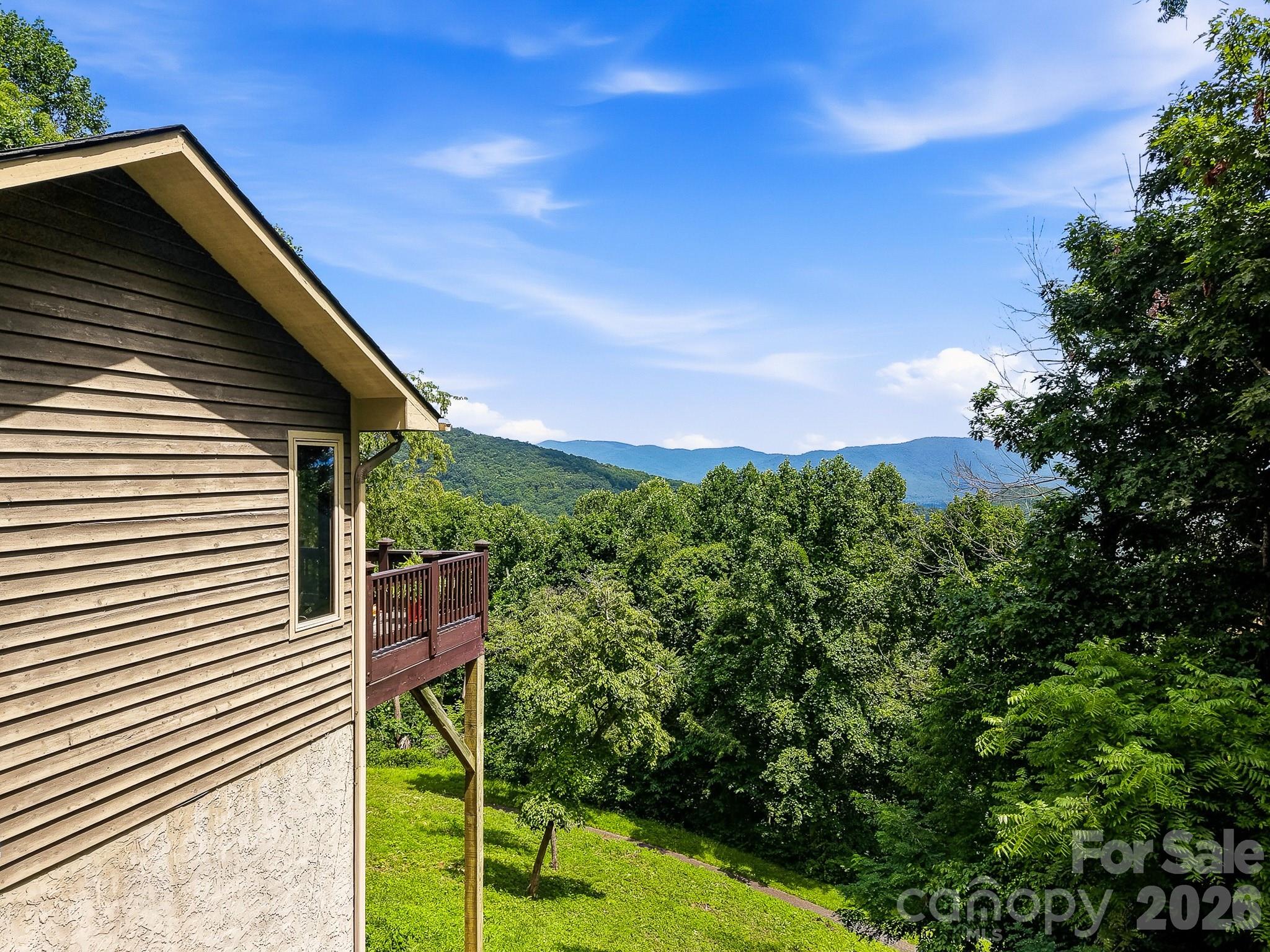 112 Windy Gap Road — Asheville