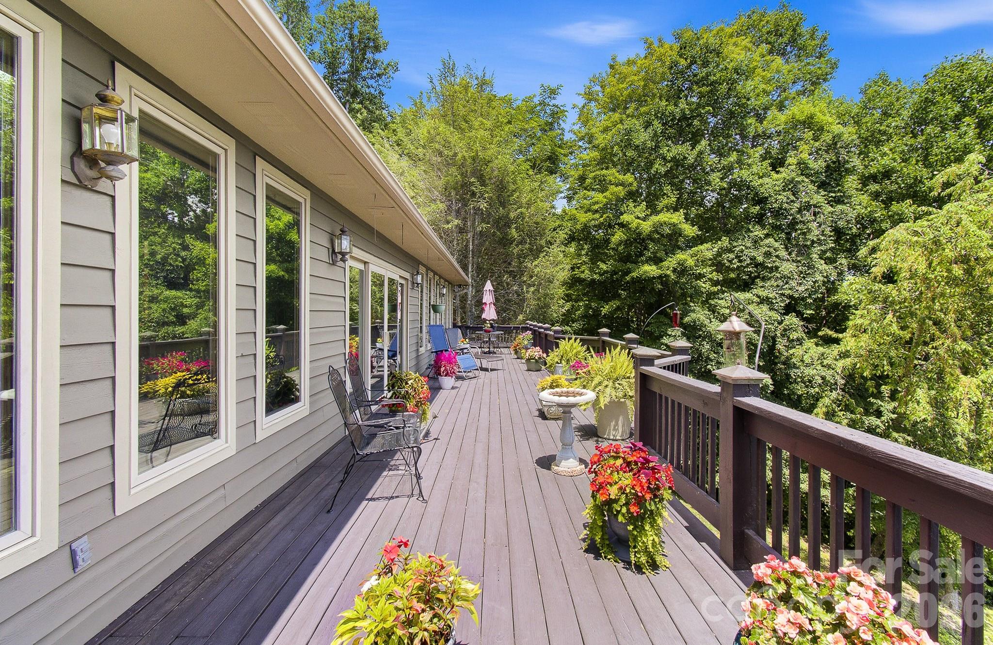 112 Windy Gap Road — Asheville