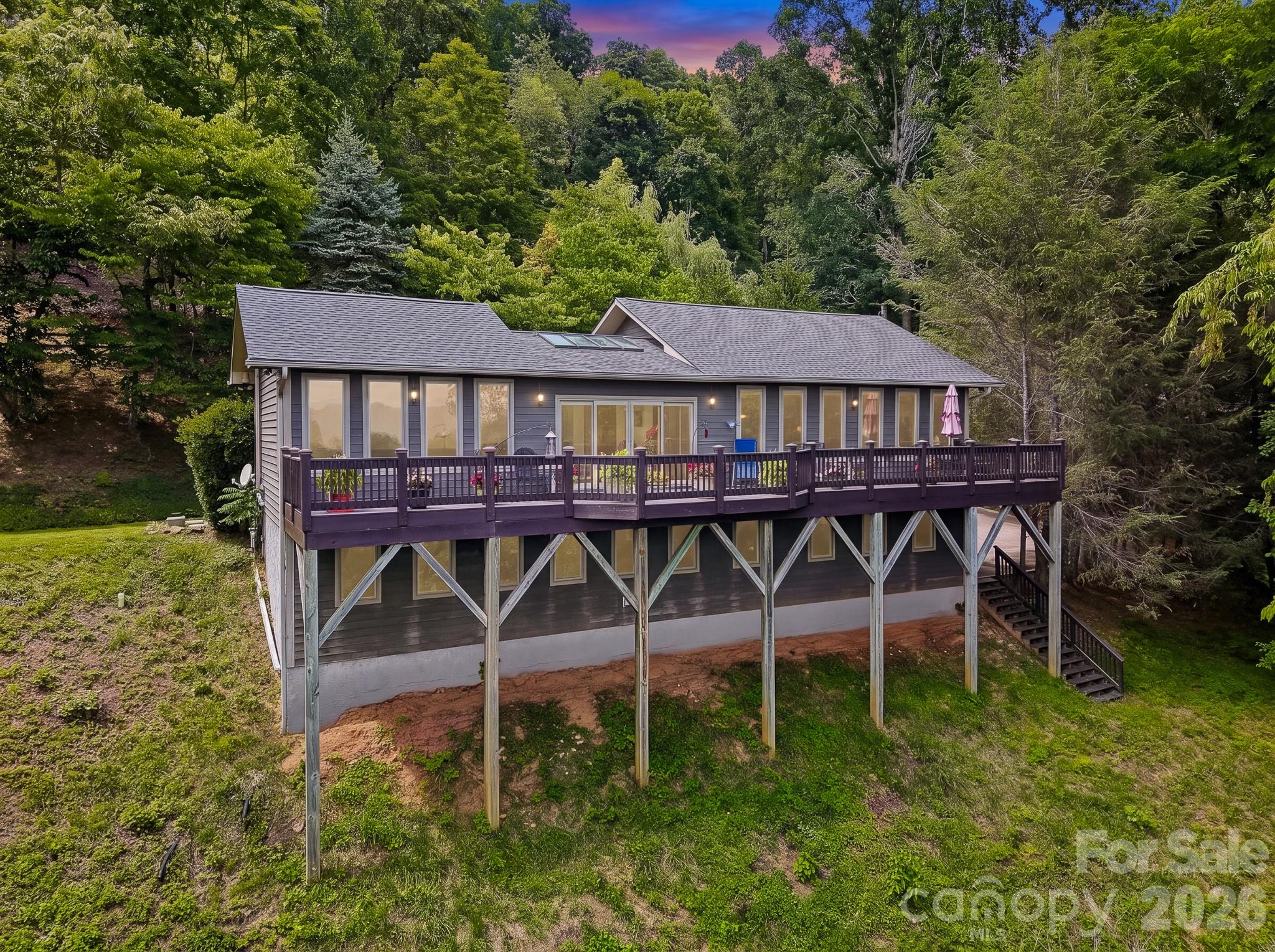 112 Windy Gap Road — Asheville