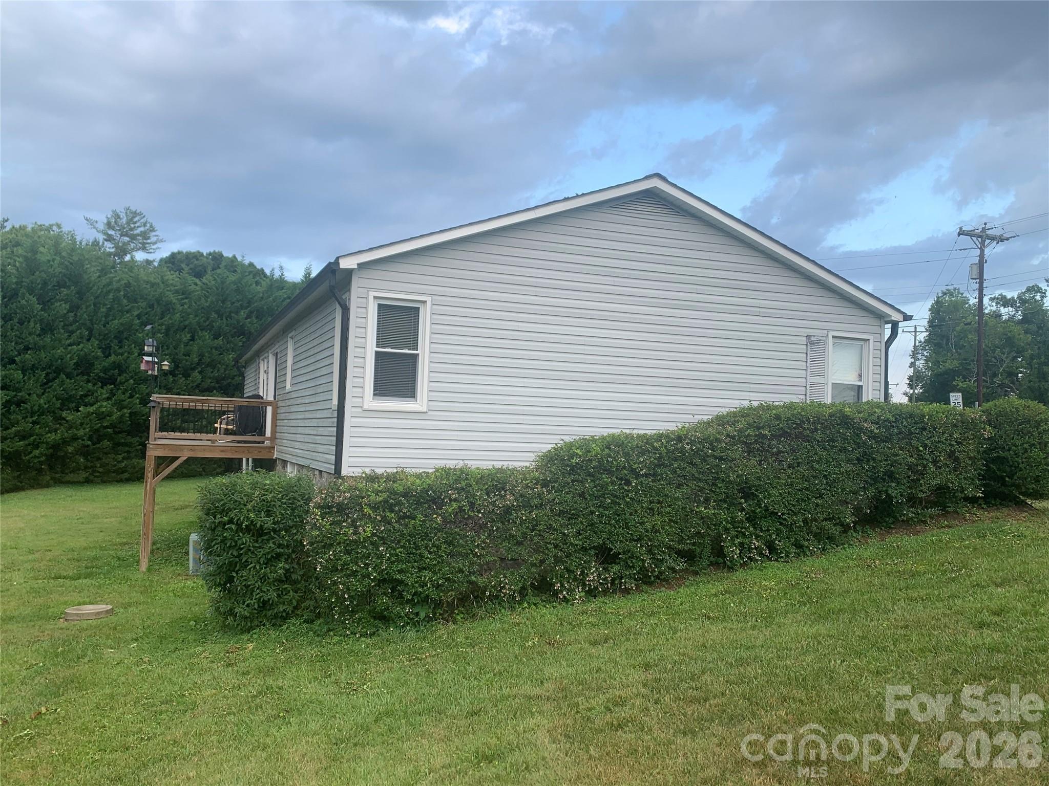 3300 Sheely Road — Lenoir