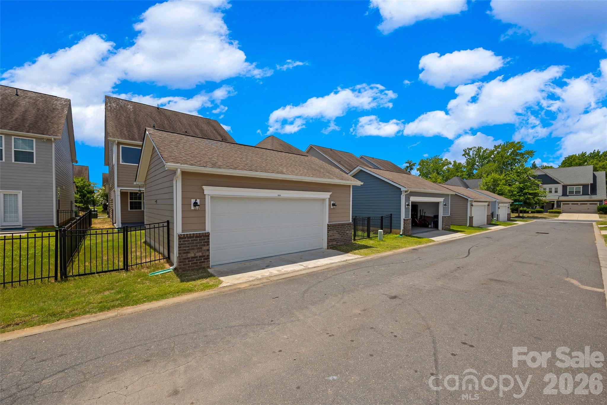 7022 Walnut Branch Lane — Charlotte