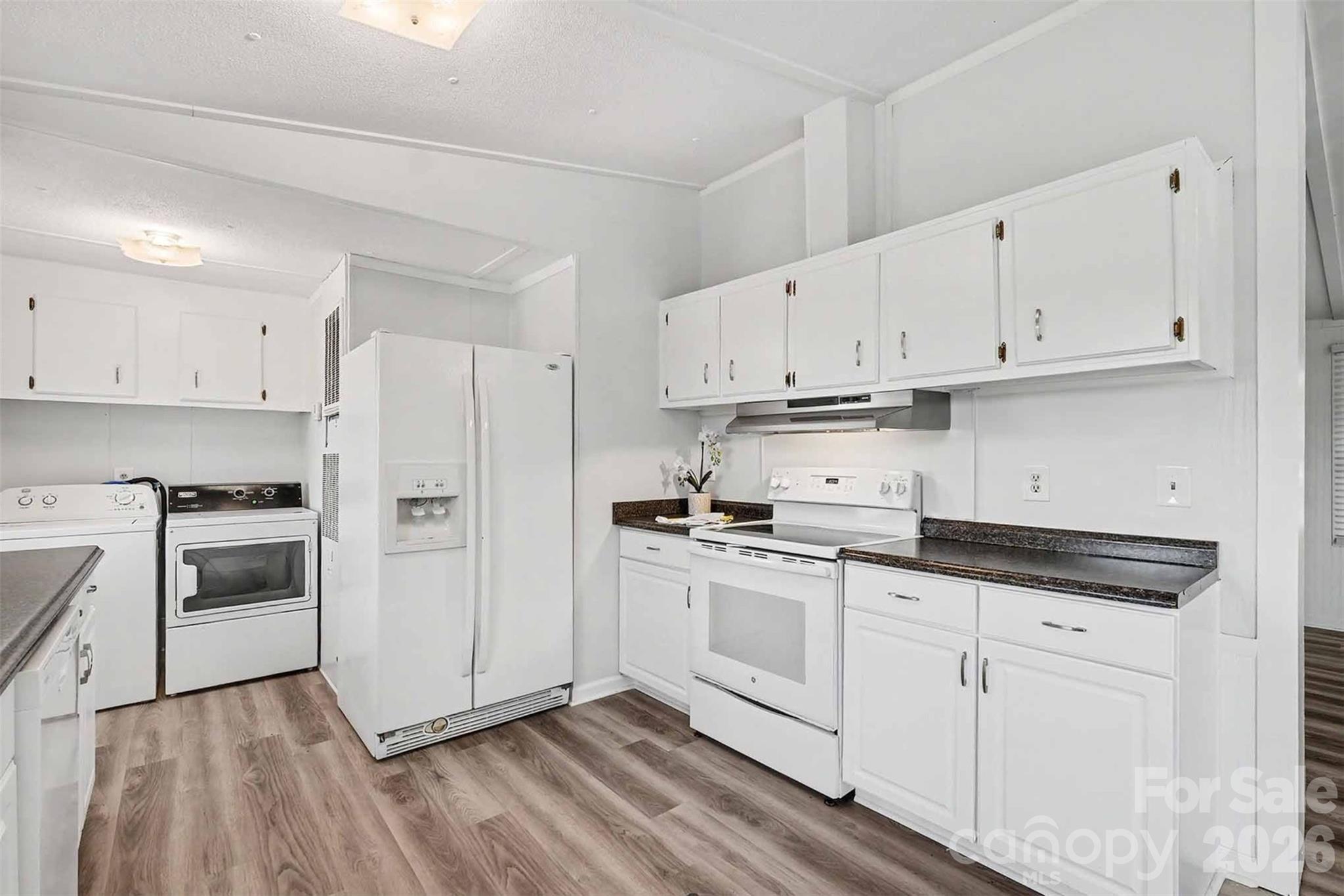 313 Riverfront Drive — Belmont