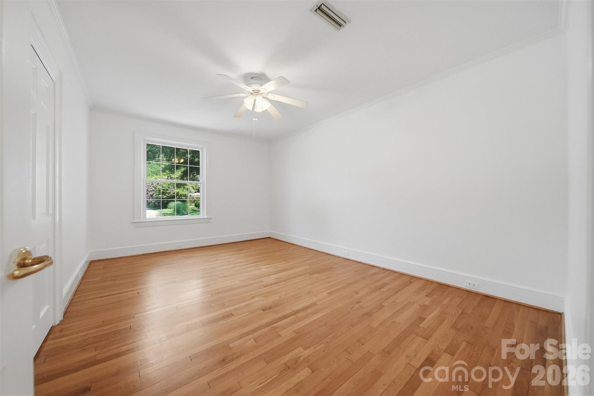 521 5th Street NW — Hickory