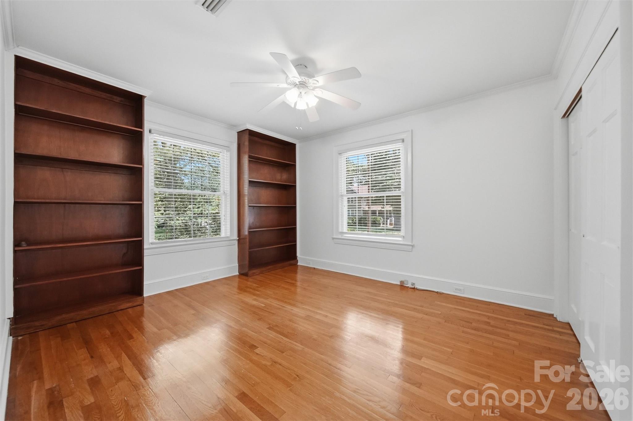 521 5th Street NW — Hickory