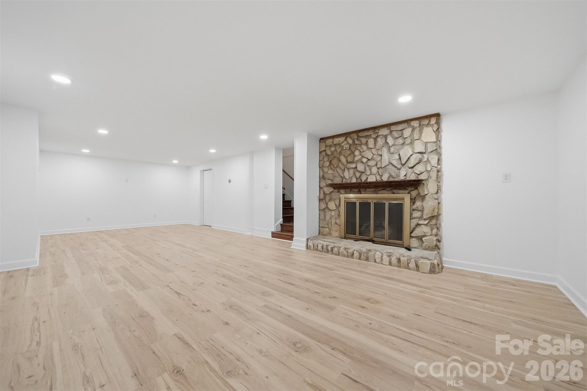 521 5th Street NW — Hickory