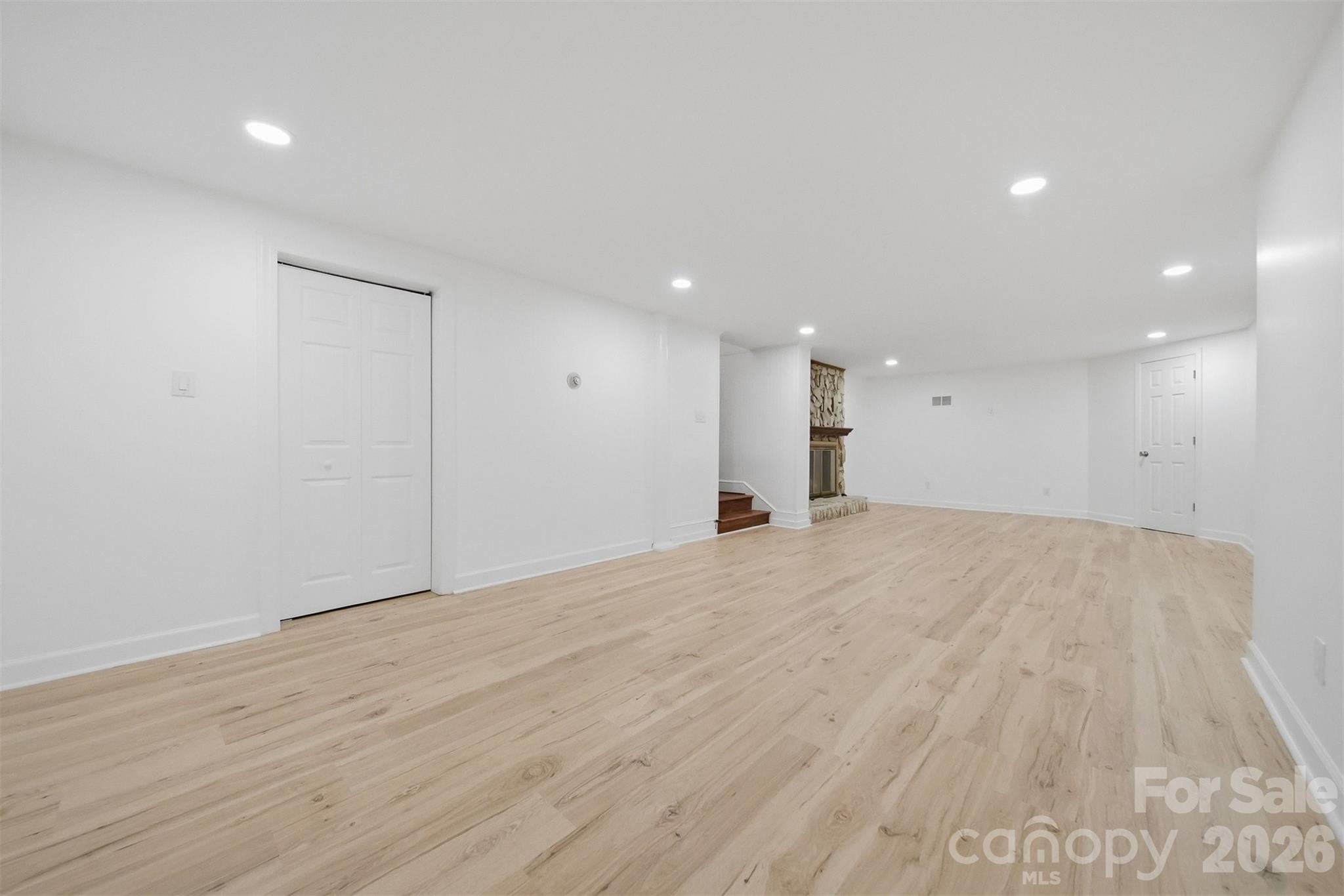 521 5th Street NW — Hickory