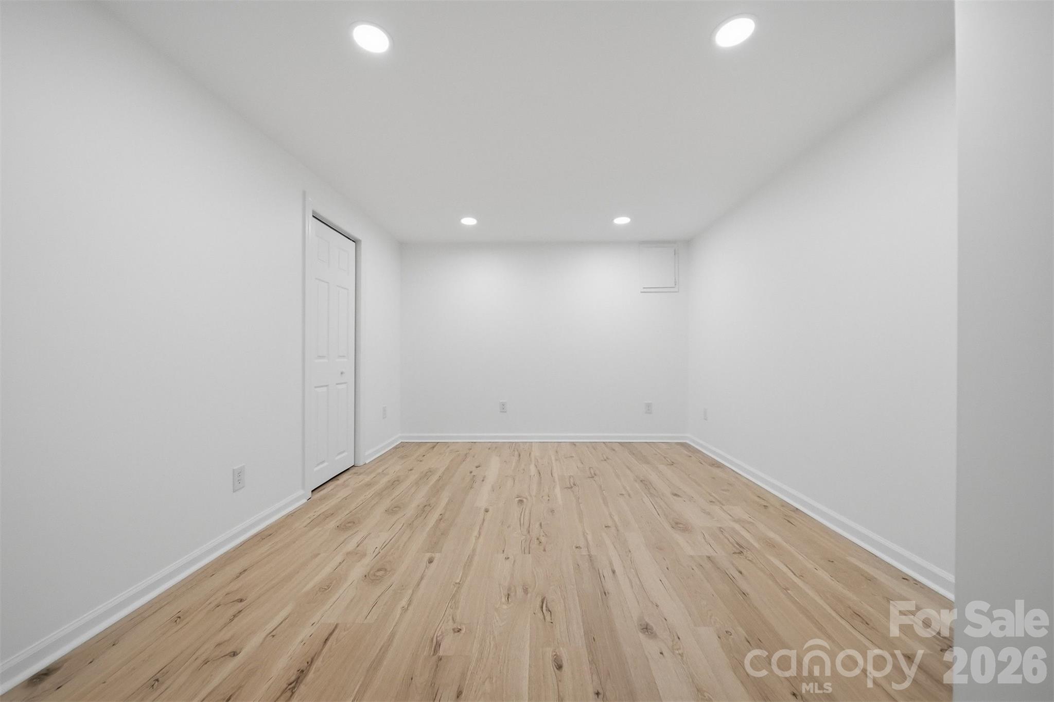 521 5th Street NW — Hickory