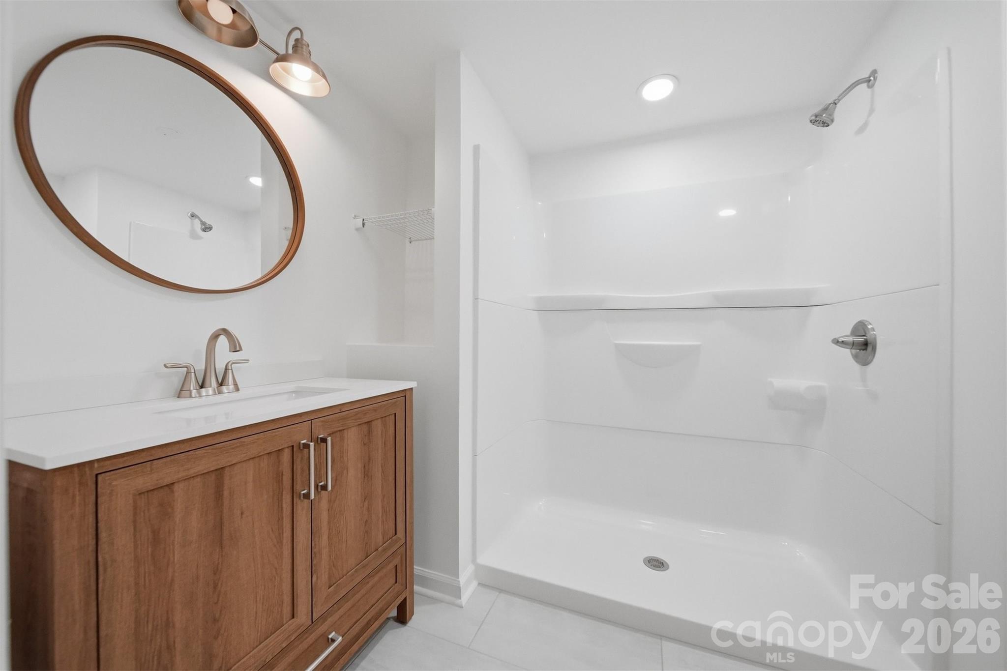 521 5th Street NW — Hickory