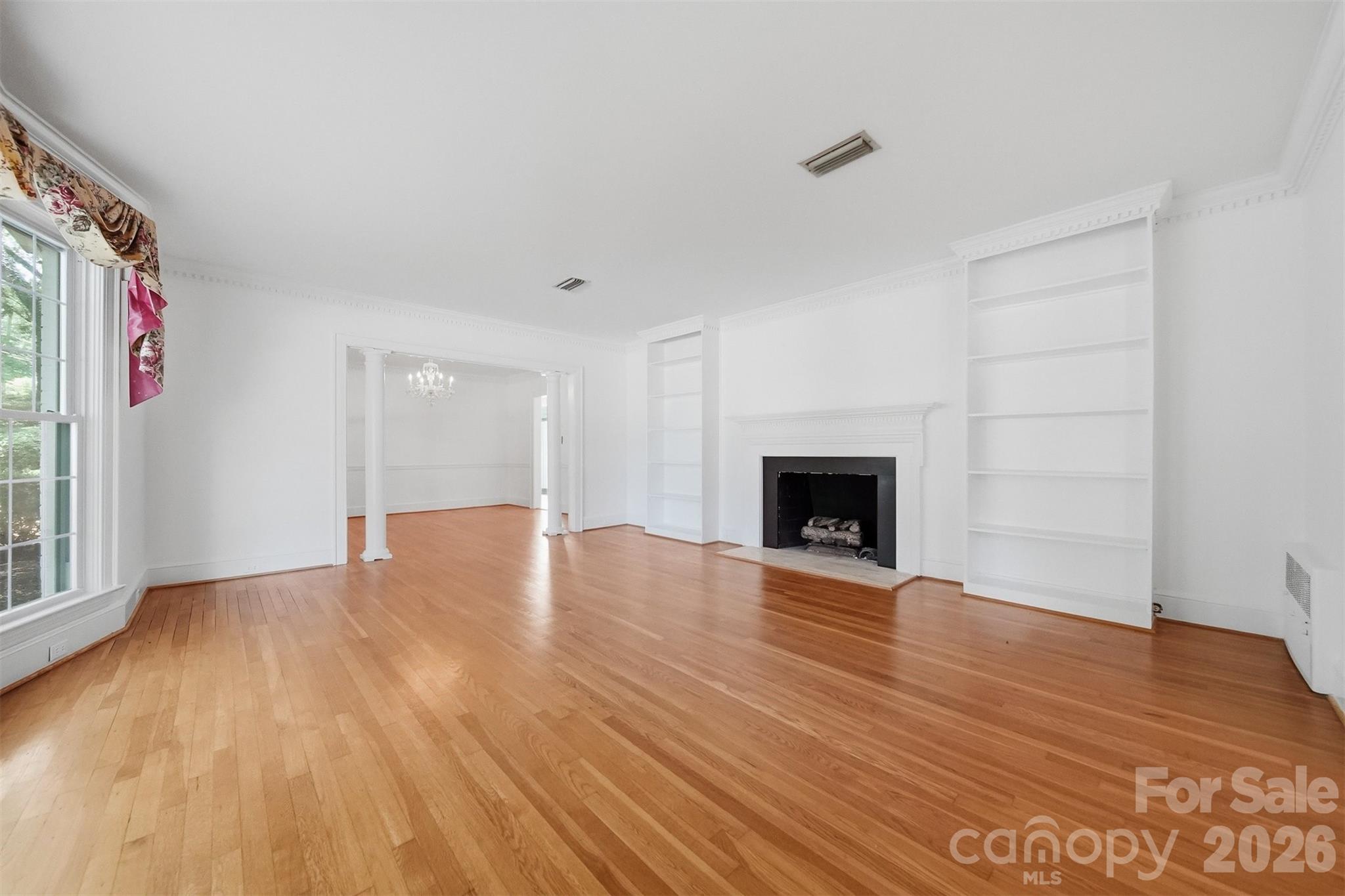 521 5th Street NW — Hickory