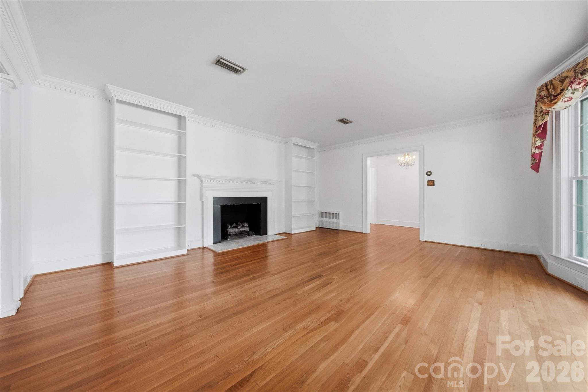 521 5th Street NW — Hickory