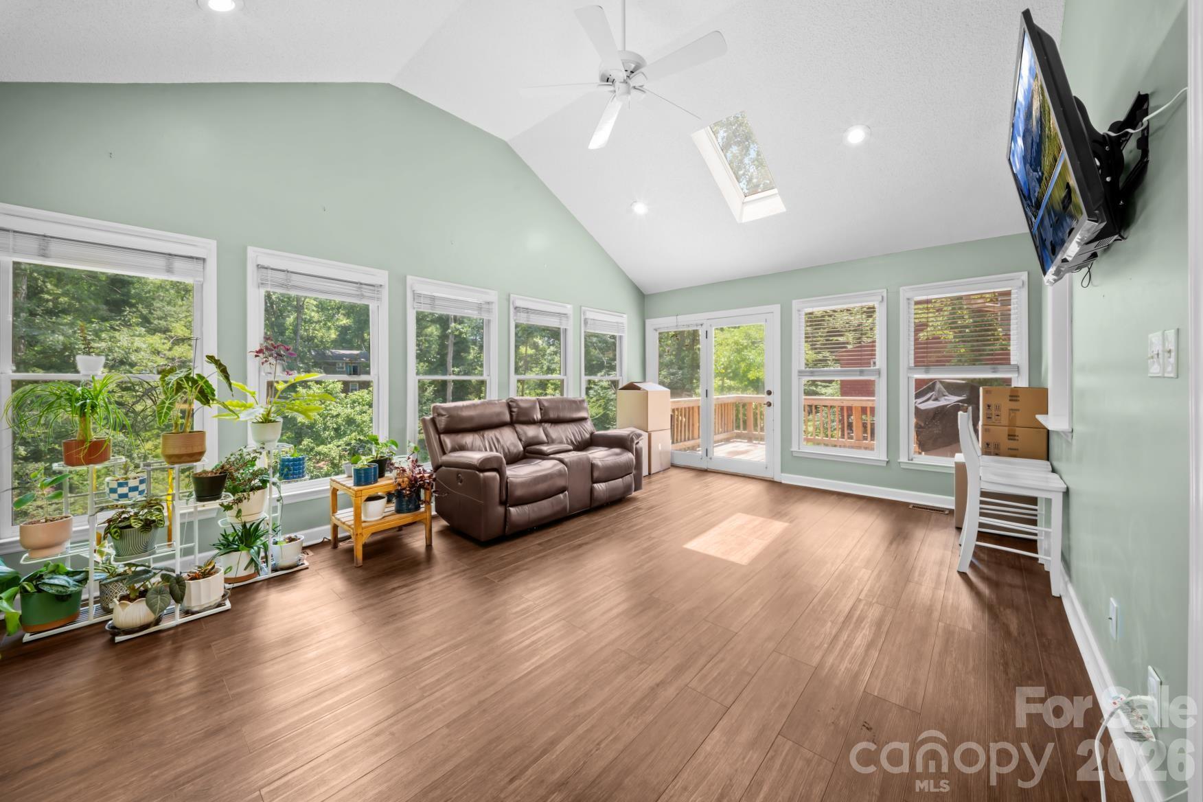112 Wedgewood Drive — Morganton