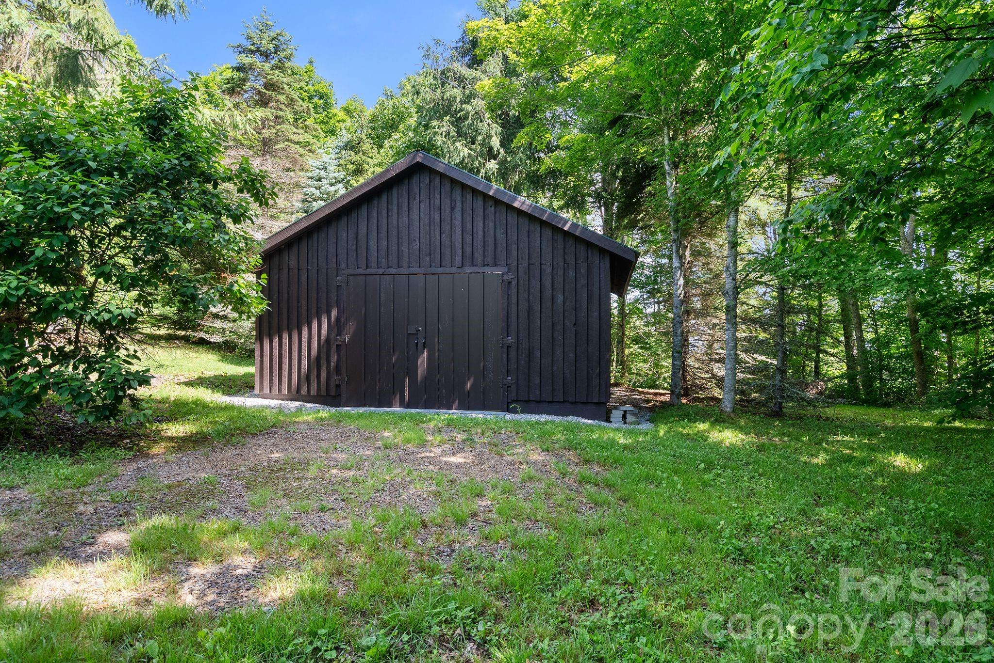 300 Licklog Mountain Trail #68-72 — Burnsville