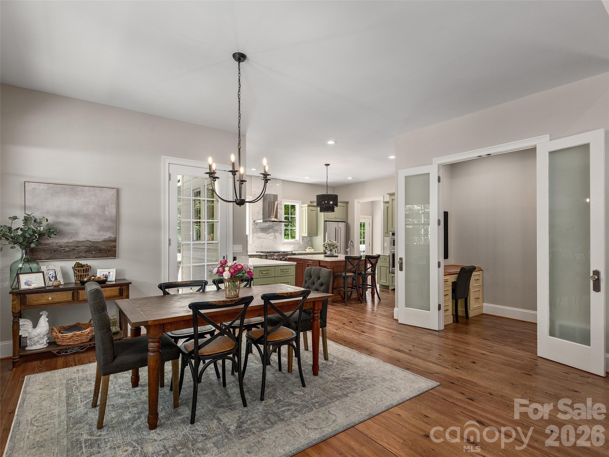 1910 Bearberry Lane — Asheville