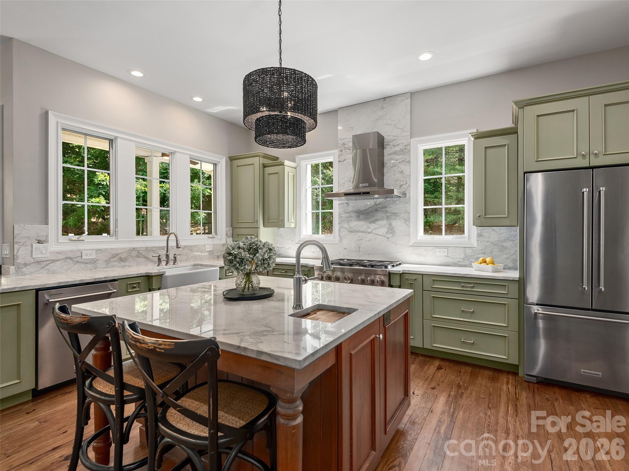 1910 Bearberry Lane — Asheville