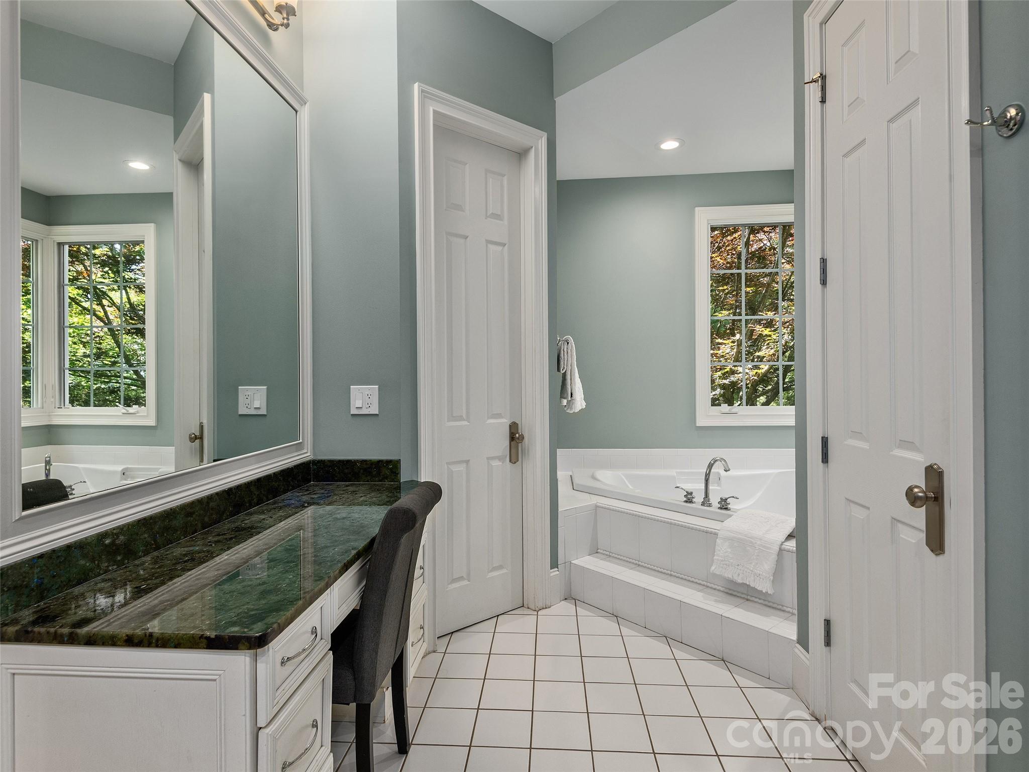 1910 Bearberry Lane — Asheville