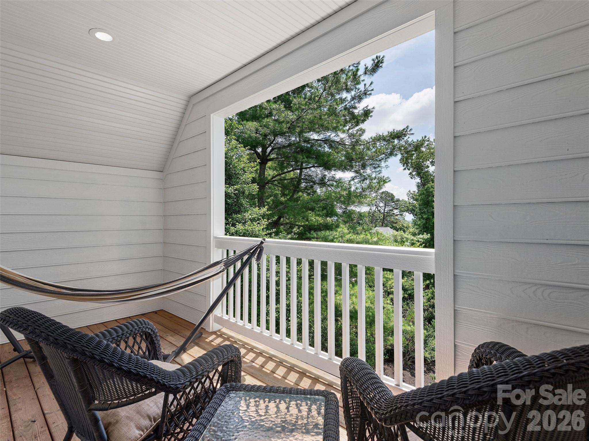 1910 Bearberry Lane — Asheville