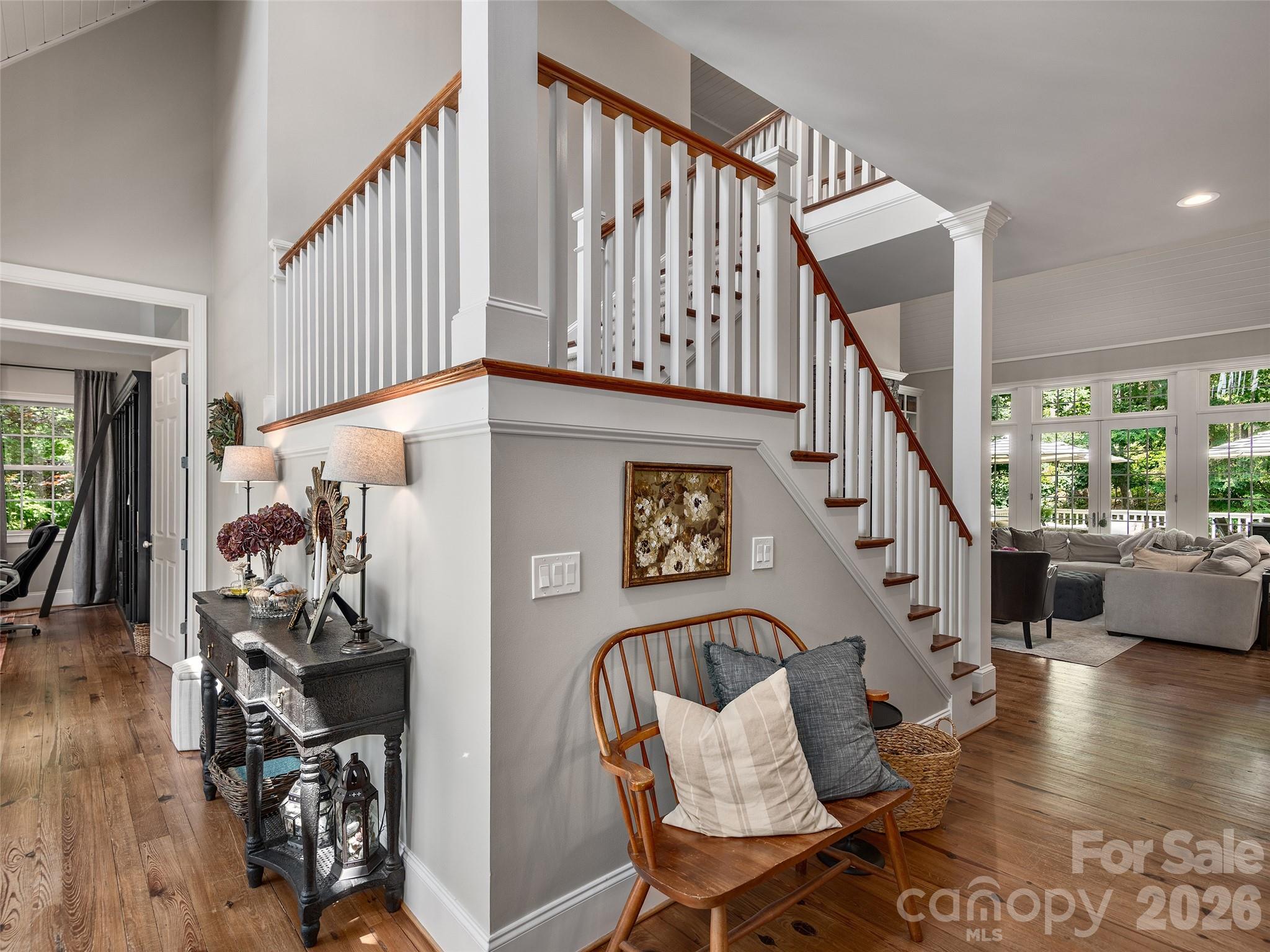 1910 Bearberry Lane — Asheville