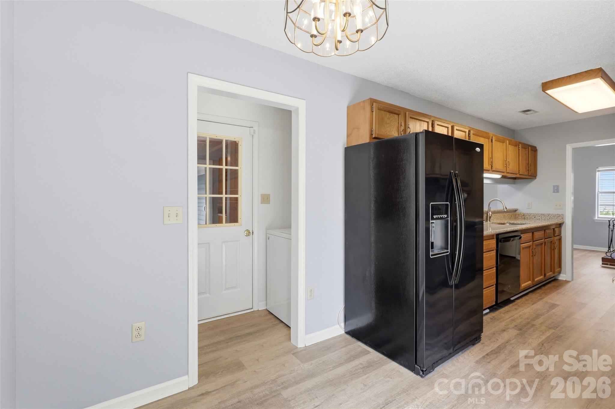 12615 Delman Lane — Pineville