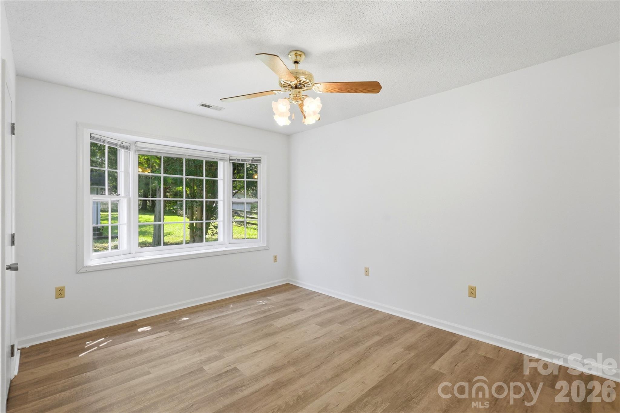 12615 Delman Lane — Pineville