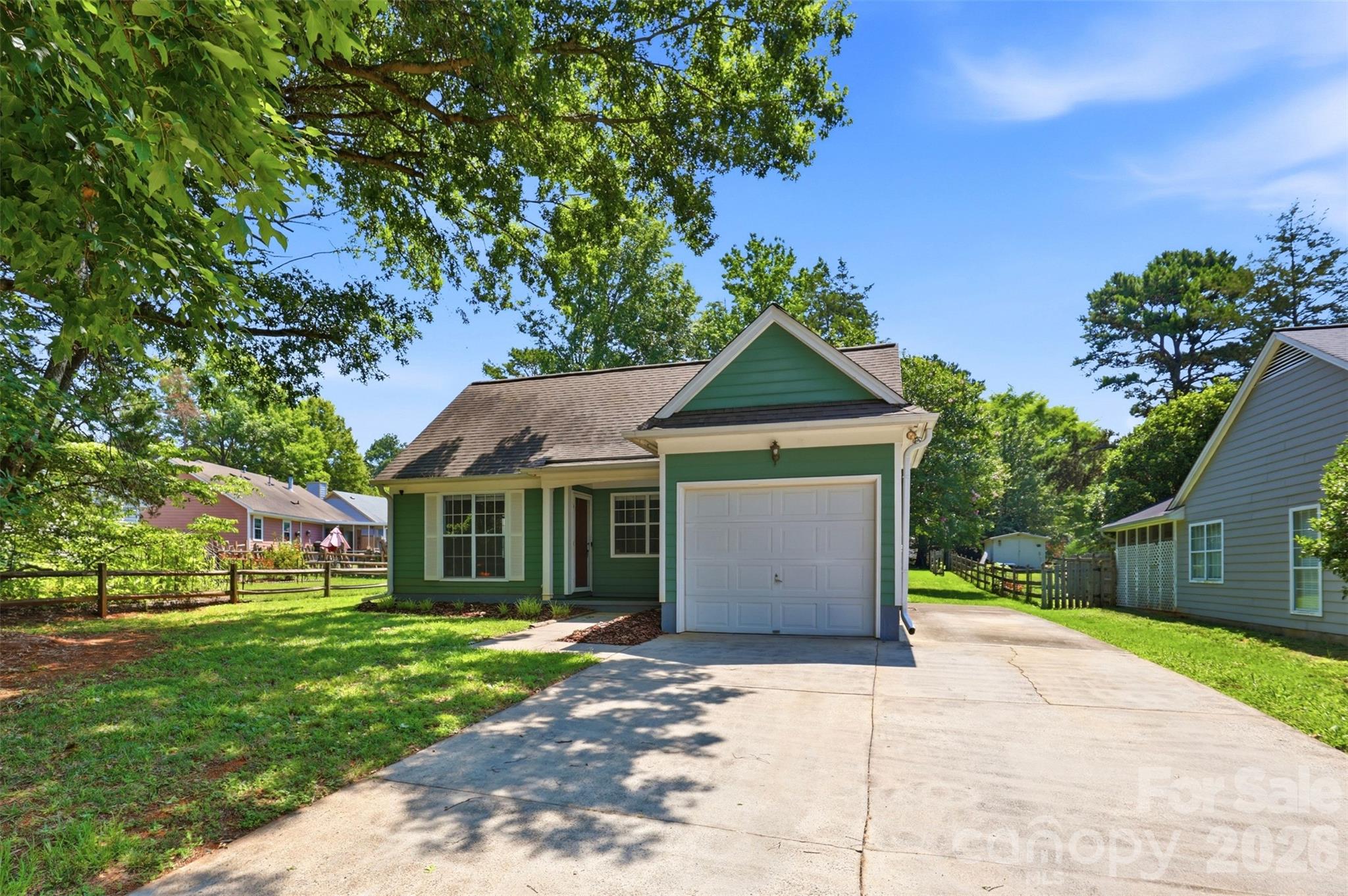 12615 Delman Lane — Pineville