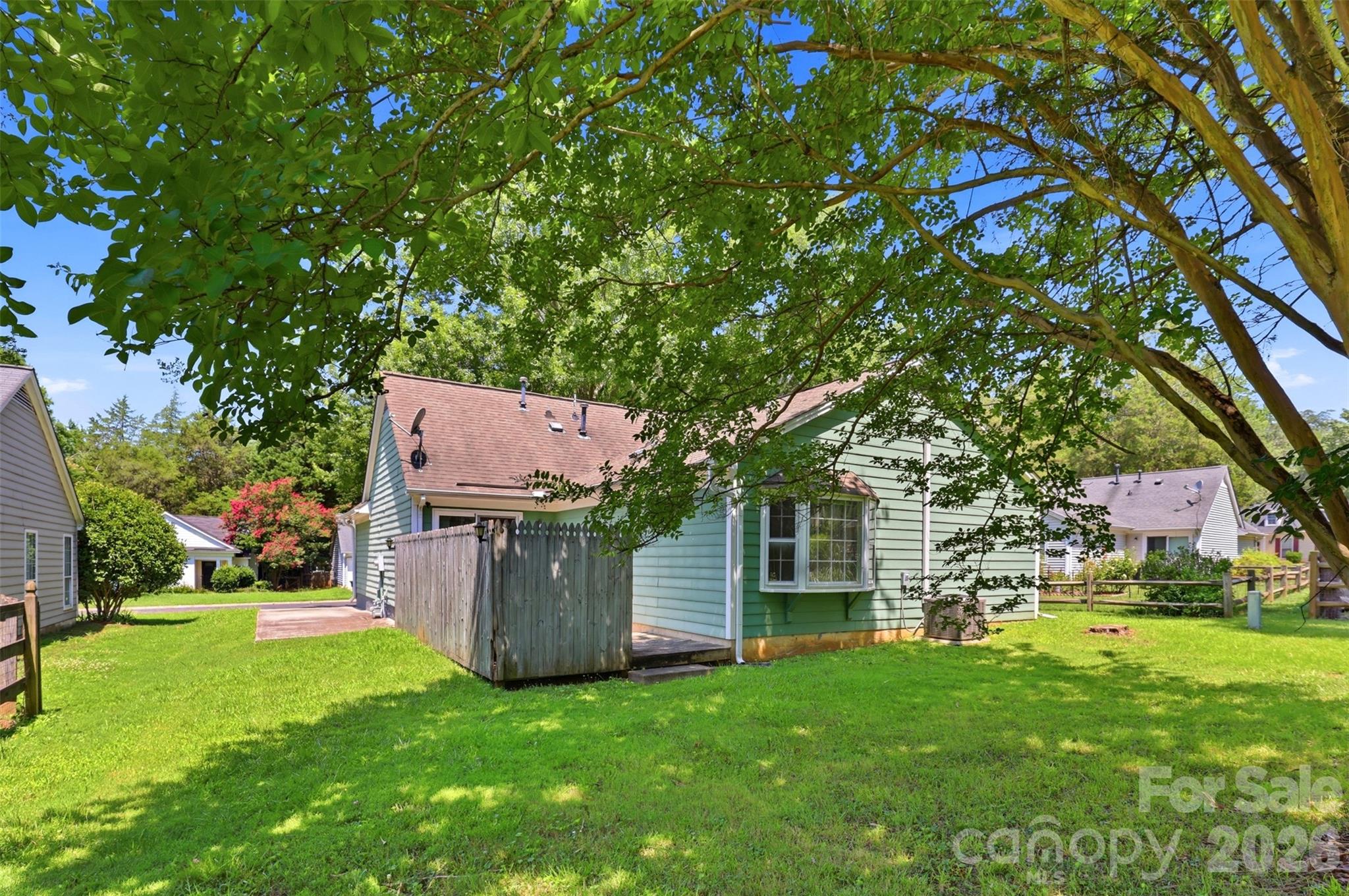 12615 Delman Lane — Pineville