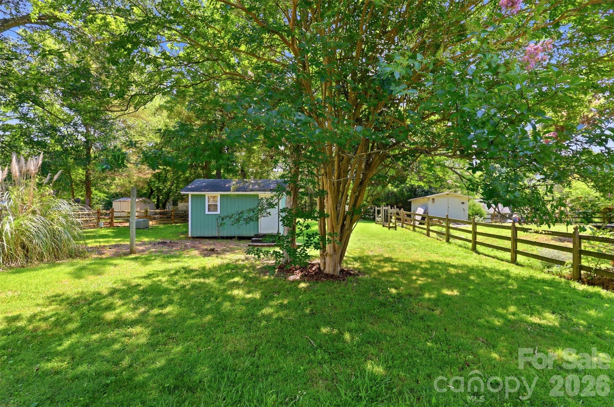 12615 Delman Lane — Pineville