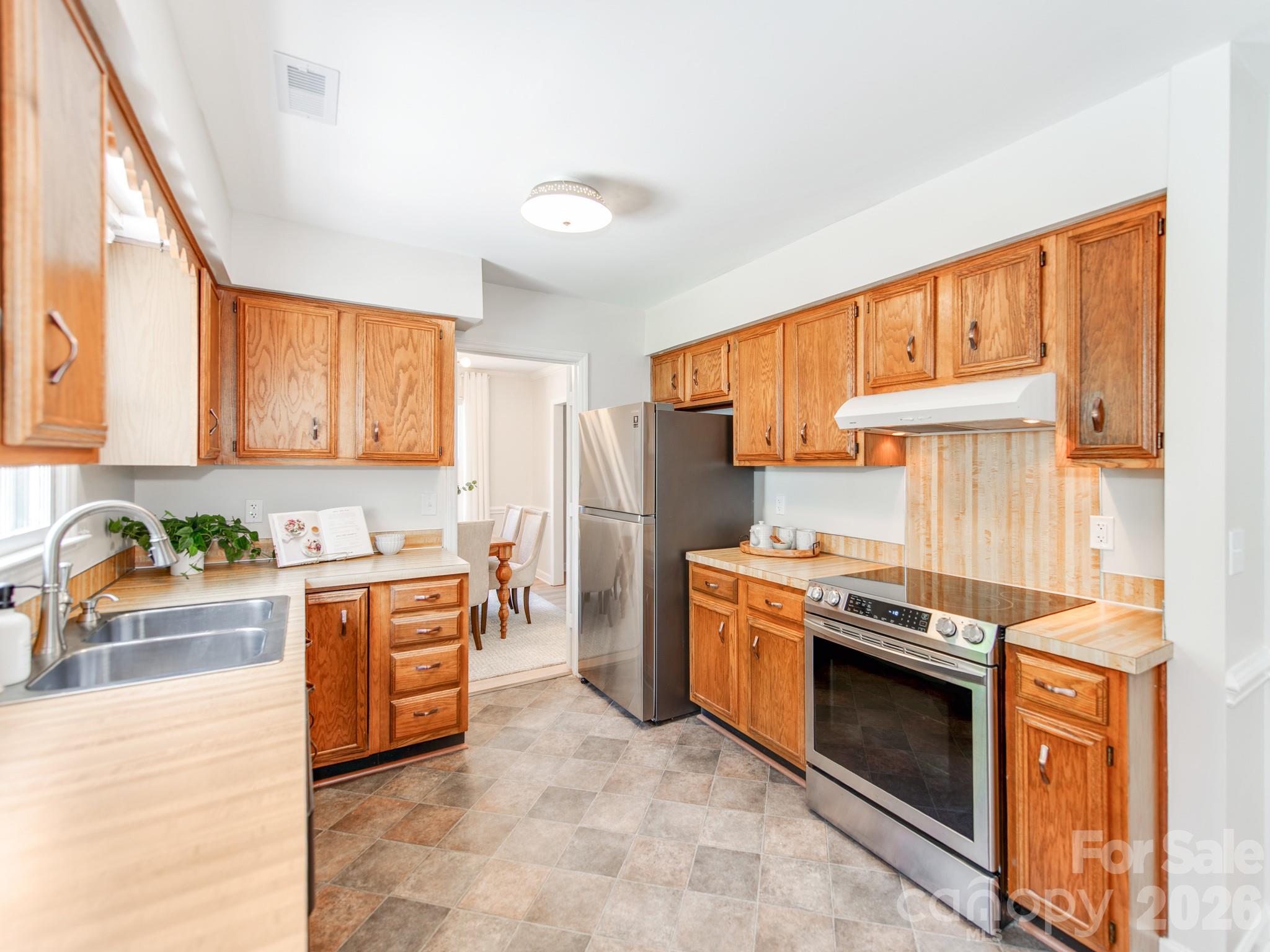 4625 Annerly Court — Charlotte