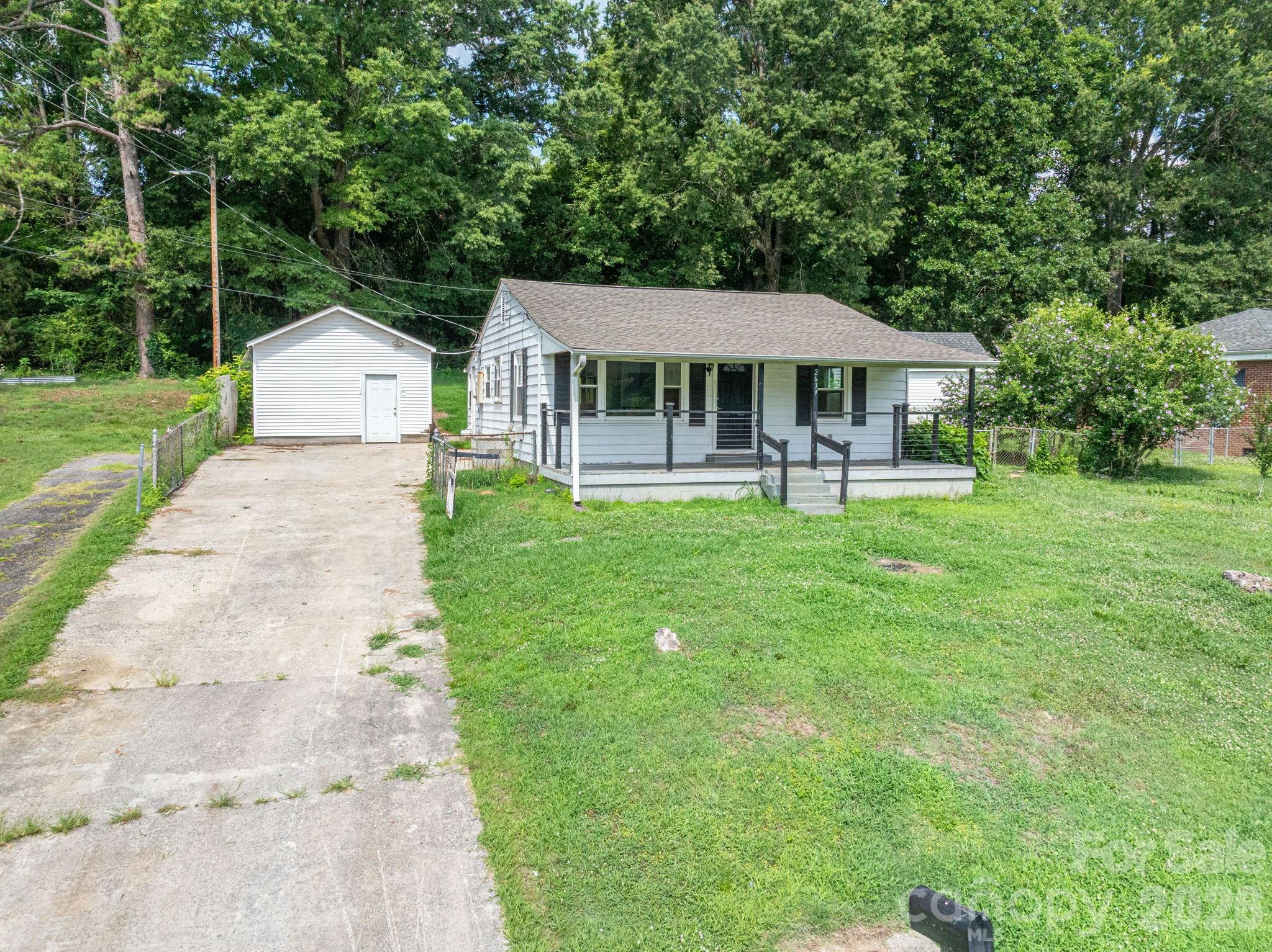 2639 Springbrook Circle — Gastonia