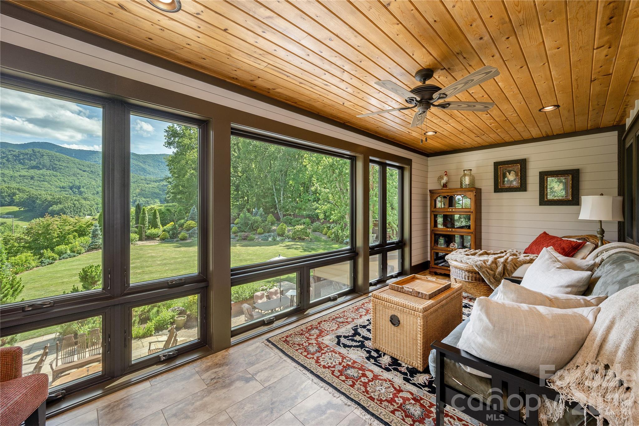 345 Prospect Drive — Burnsville