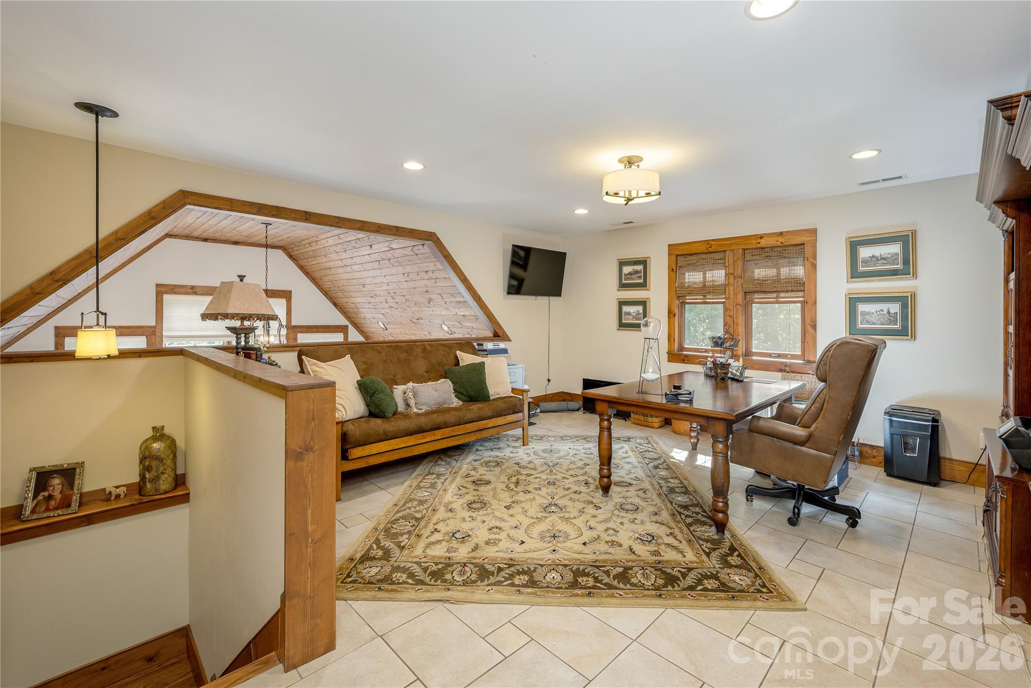 345 Prospect Drive — Burnsville