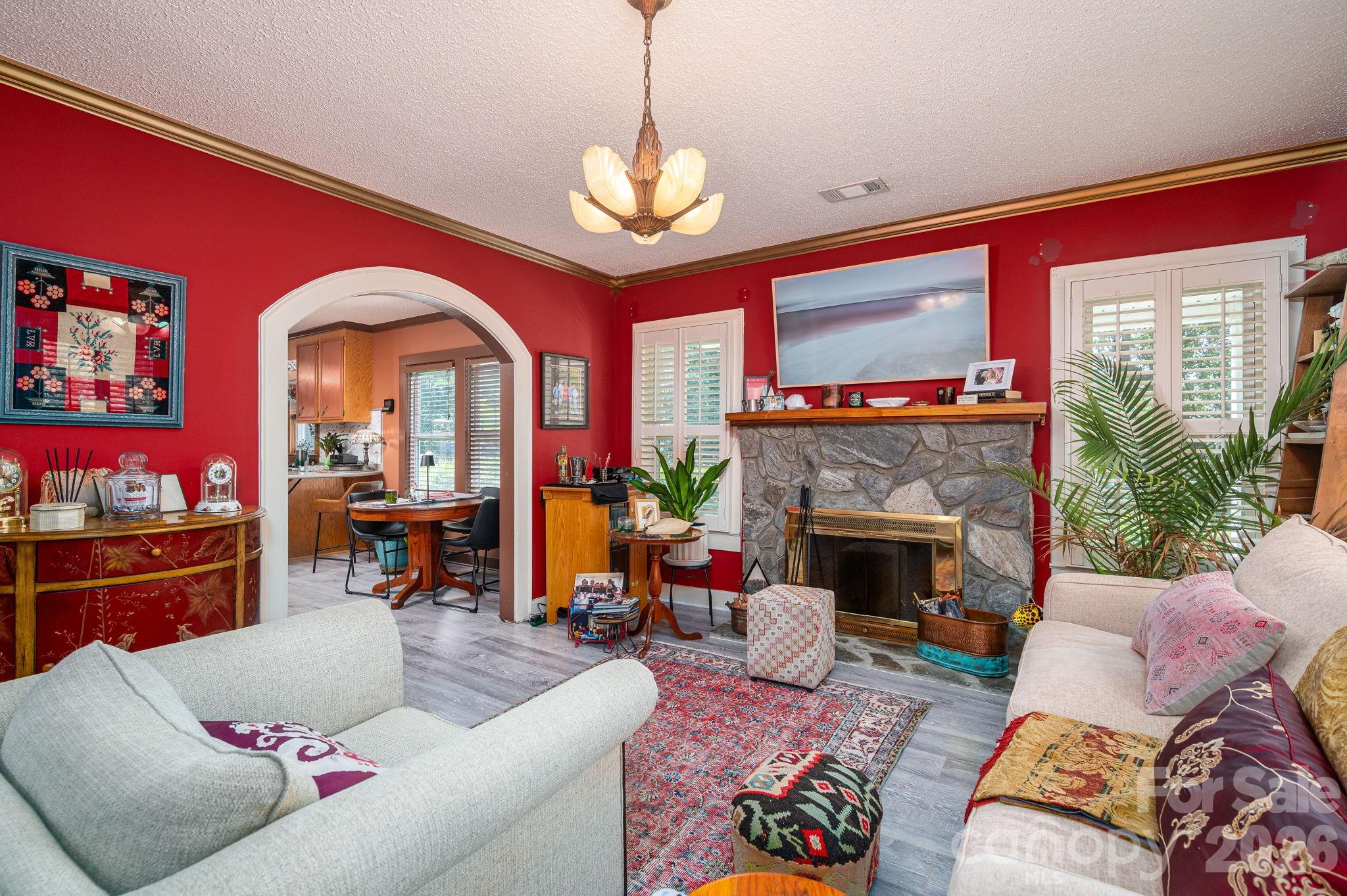 3512 Red Norris Drive — Maiden