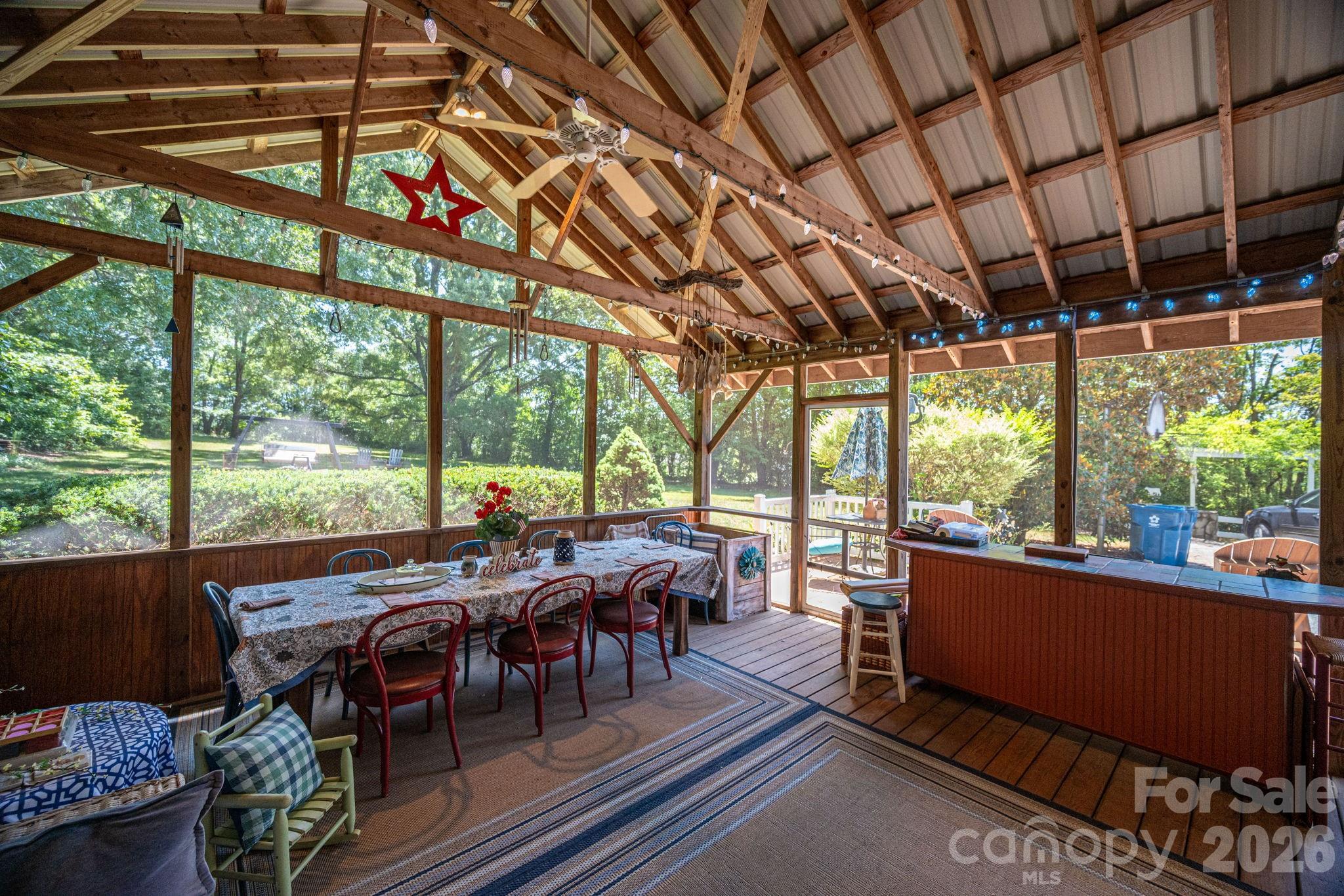 3512 Red Norris Drive — Maiden