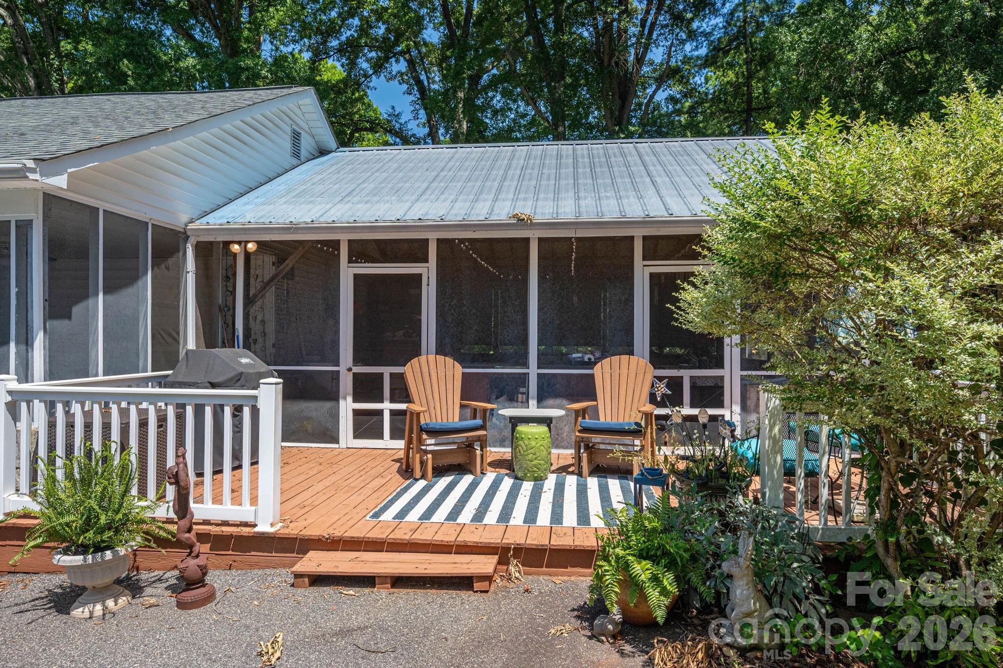 3512 Red Norris Drive — Maiden