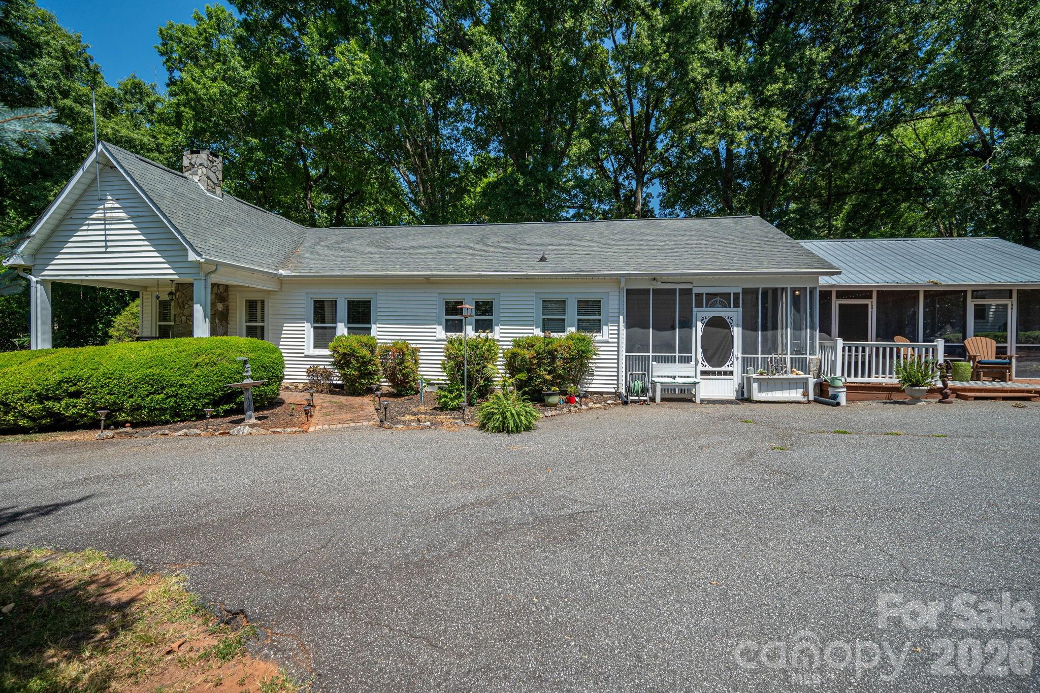 3512 Red Norris Drive — Maiden