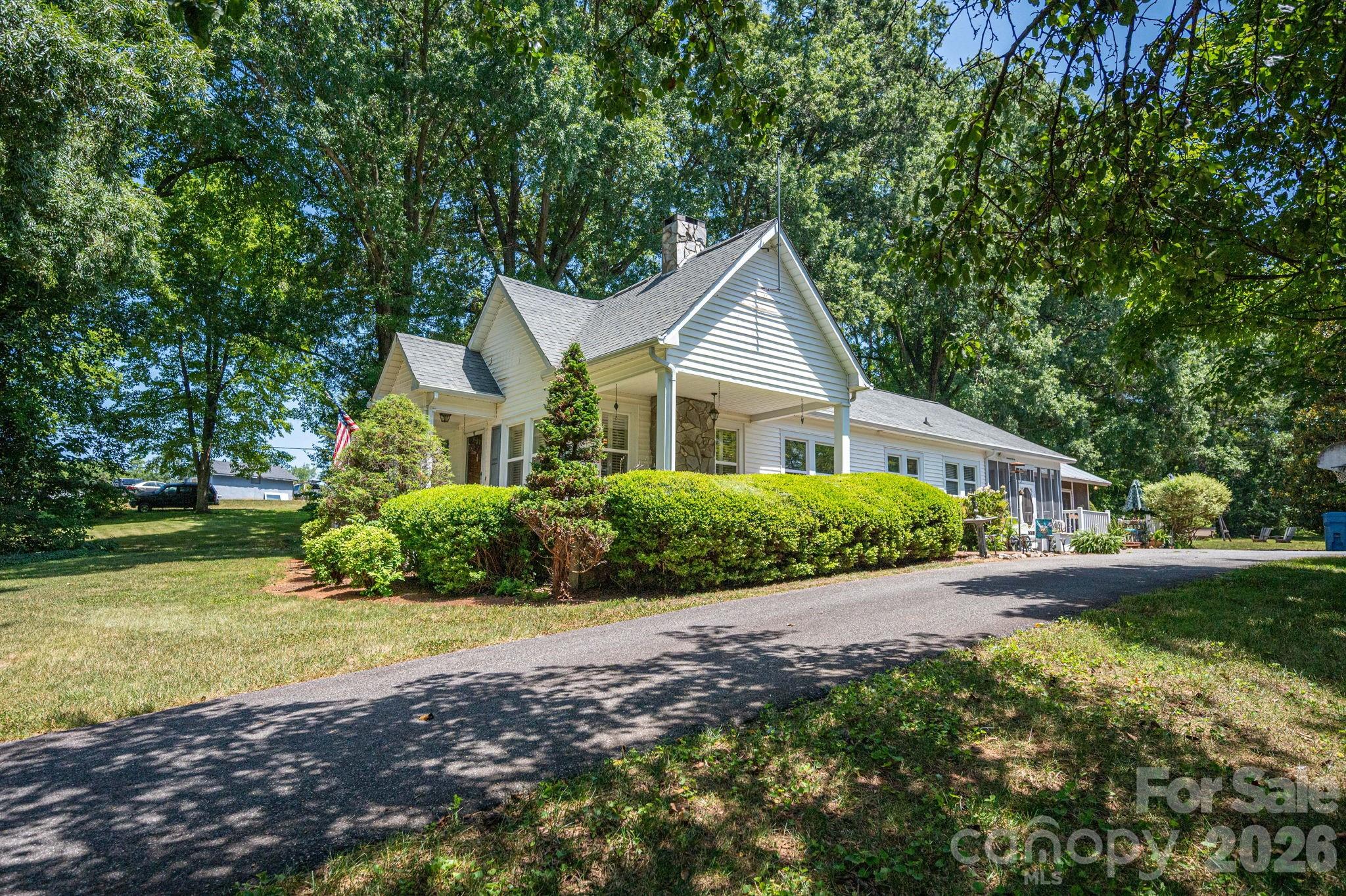 3512 Red Norris Drive — Maiden