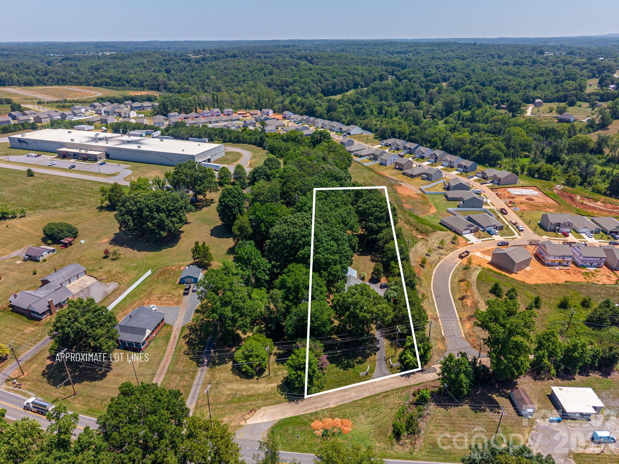 3512 Red Norris Drive — Maiden