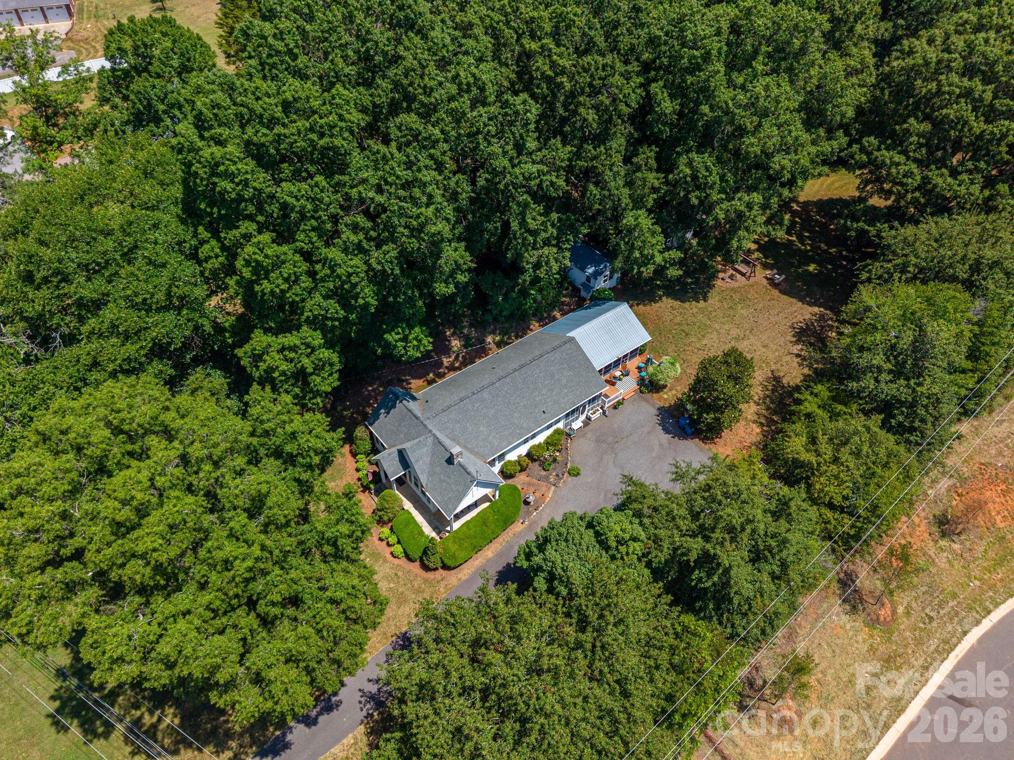 3512 Red Norris Drive — Maiden