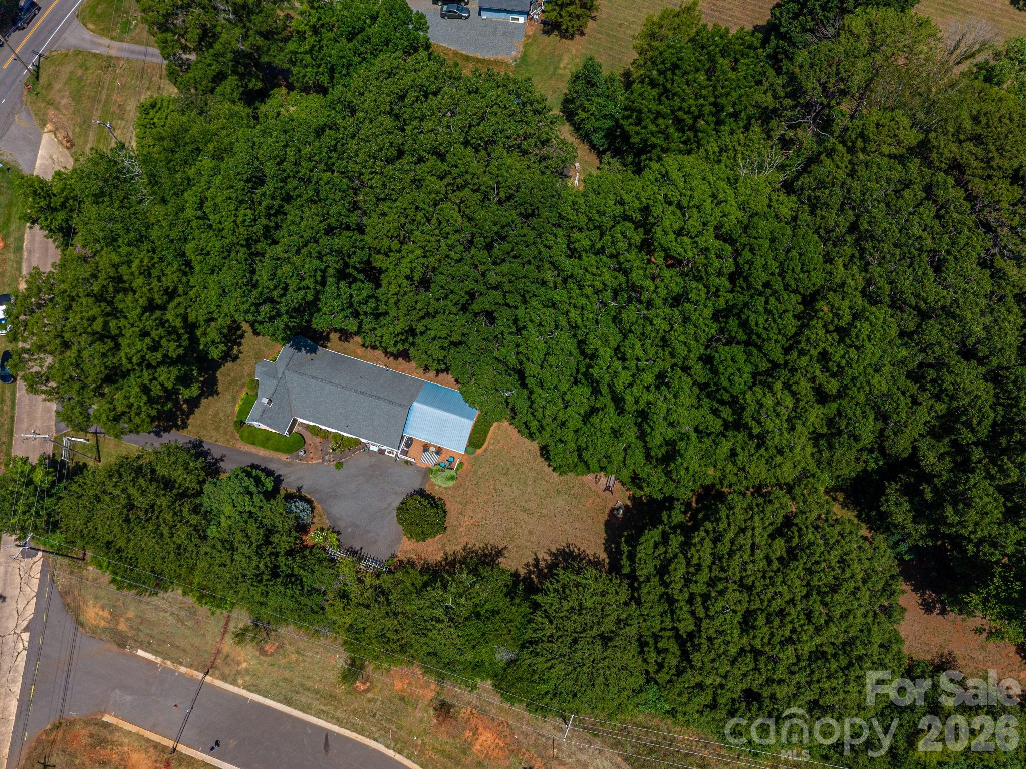 3512 Red Norris Drive — Maiden