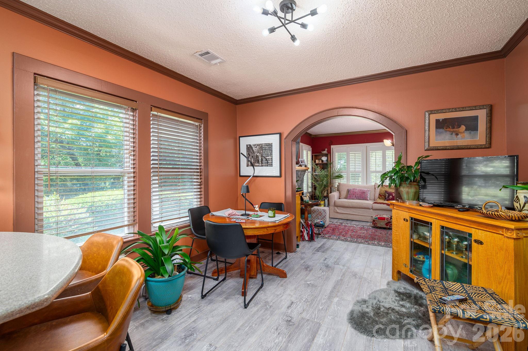 3512 Red Norris Drive — Maiden