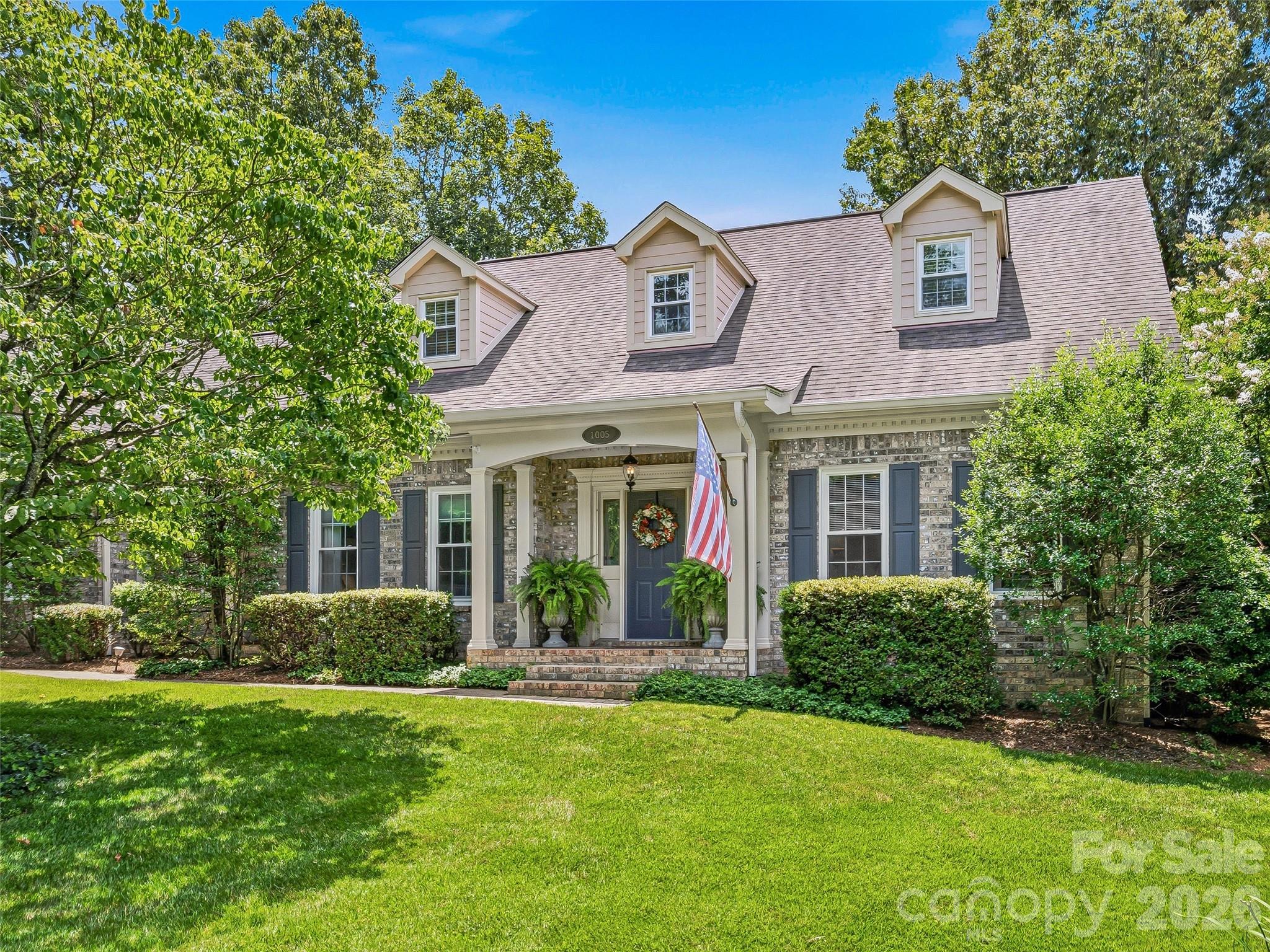 1005 Windsor Drive — Asheville