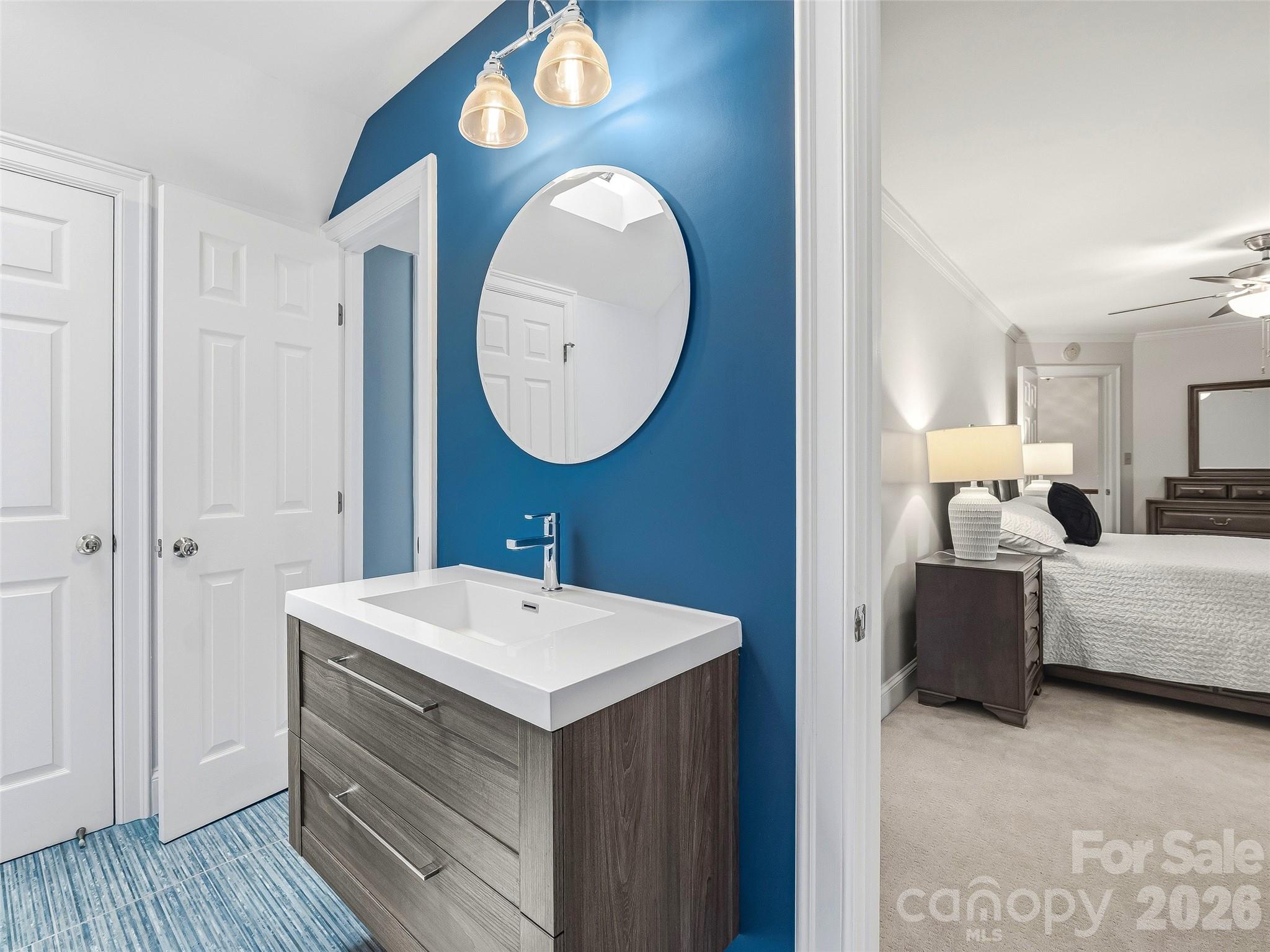 1005 Windsor Drive — Asheville