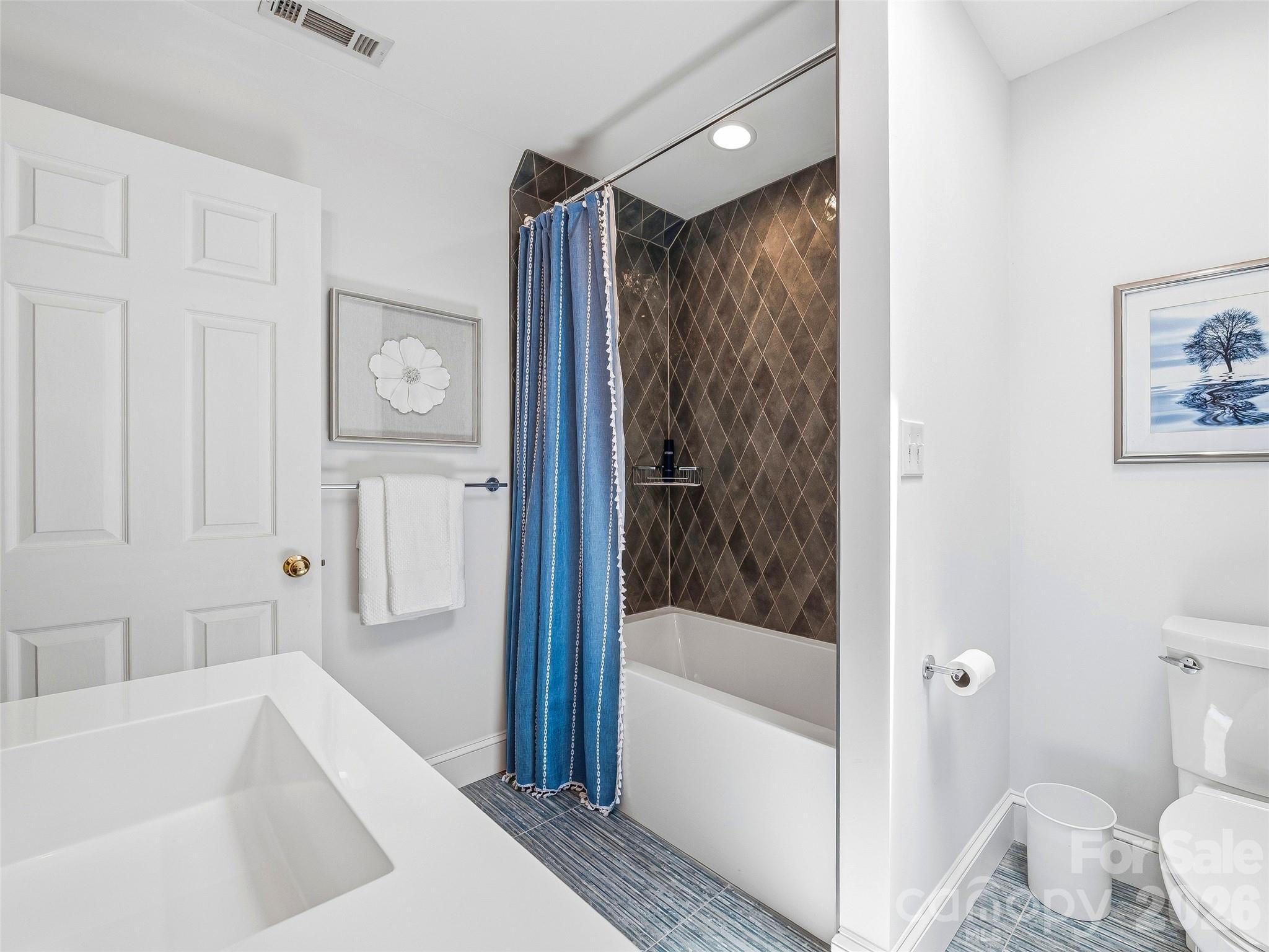 1005 Windsor Drive — Asheville