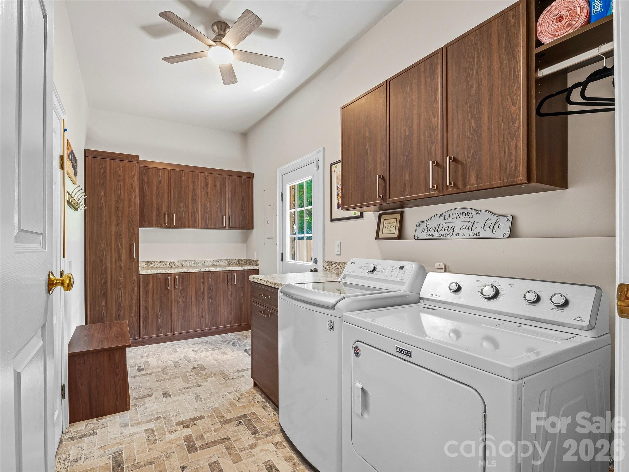 1005 Windsor Drive — Asheville