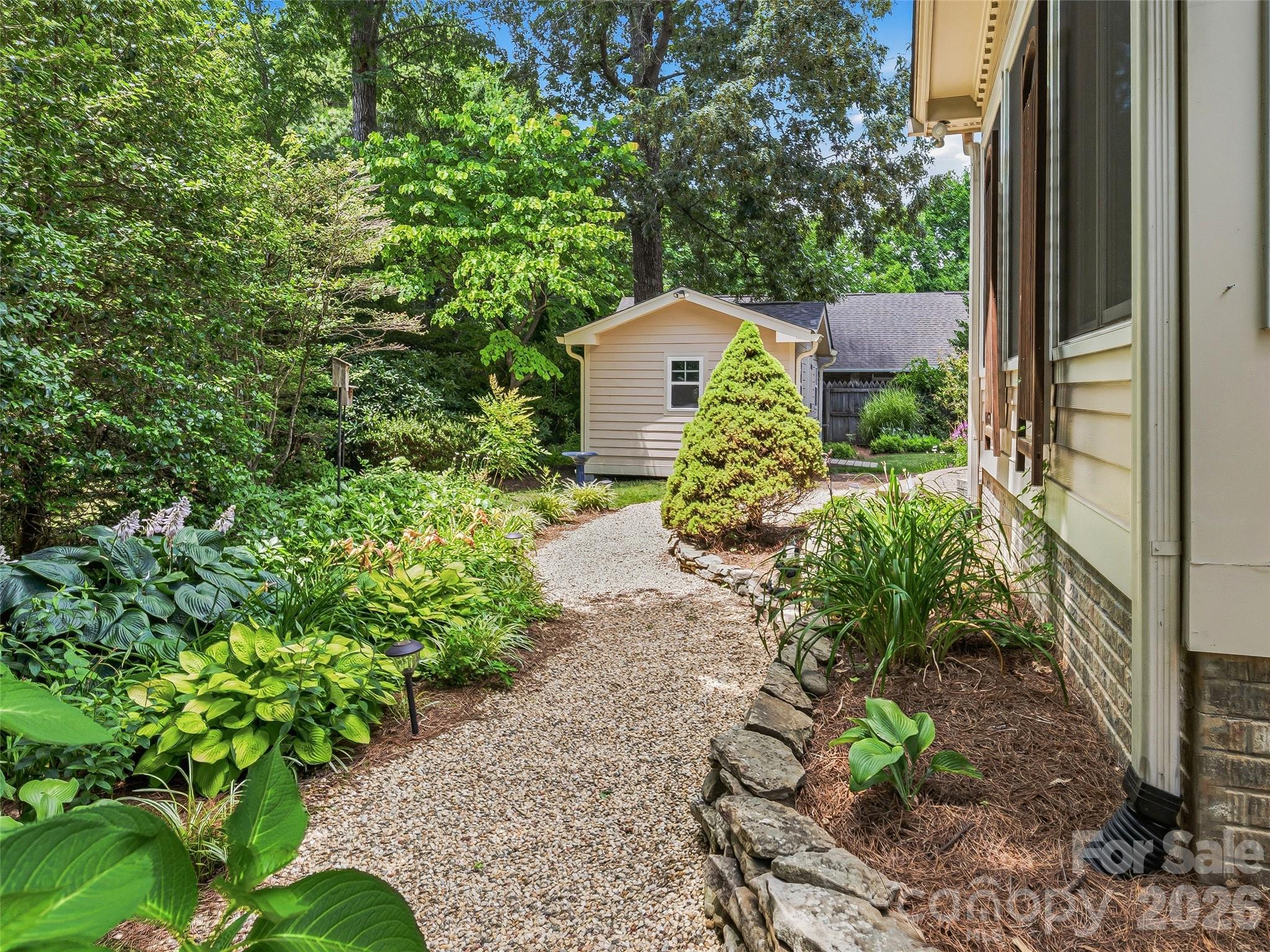 1005 Windsor Drive — Asheville
