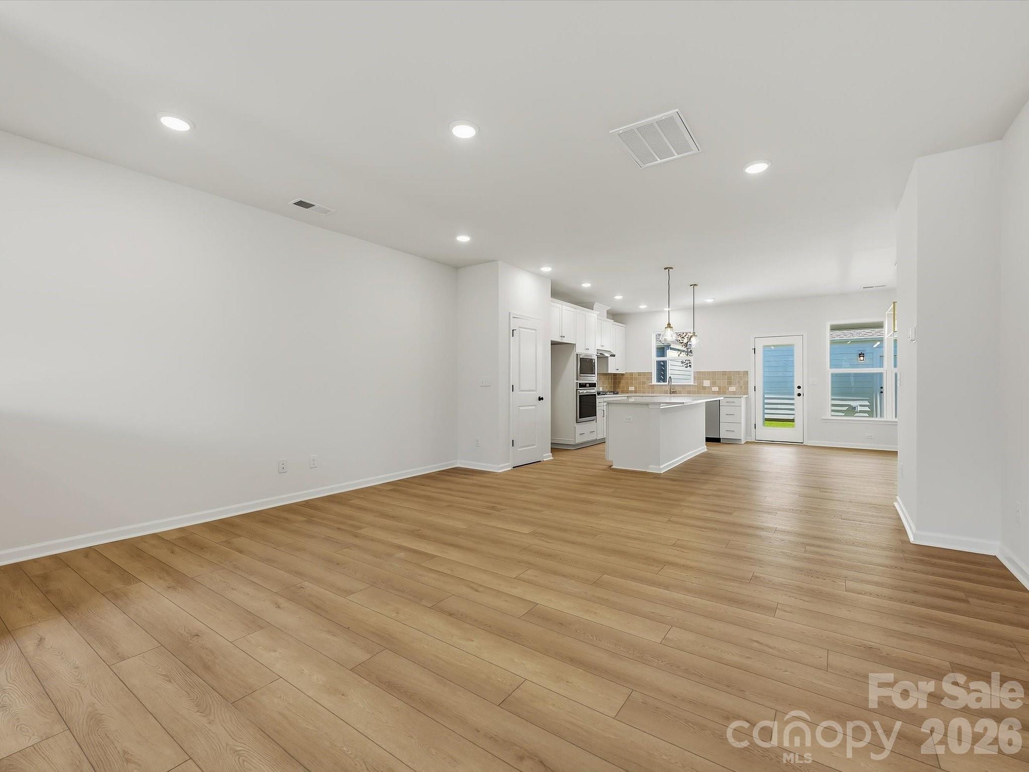 10024 Mamillion Drive — Huntersville