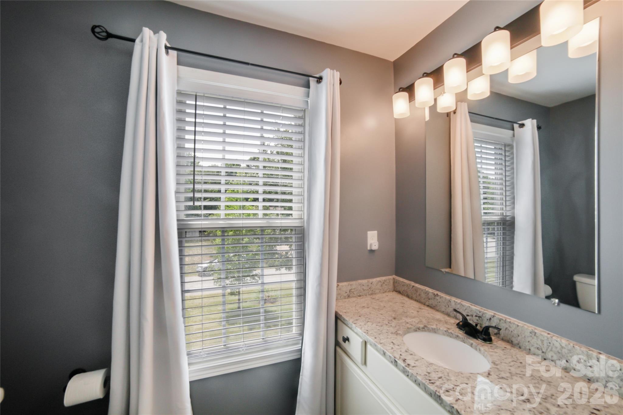 3552 Navajo Drive — Maiden