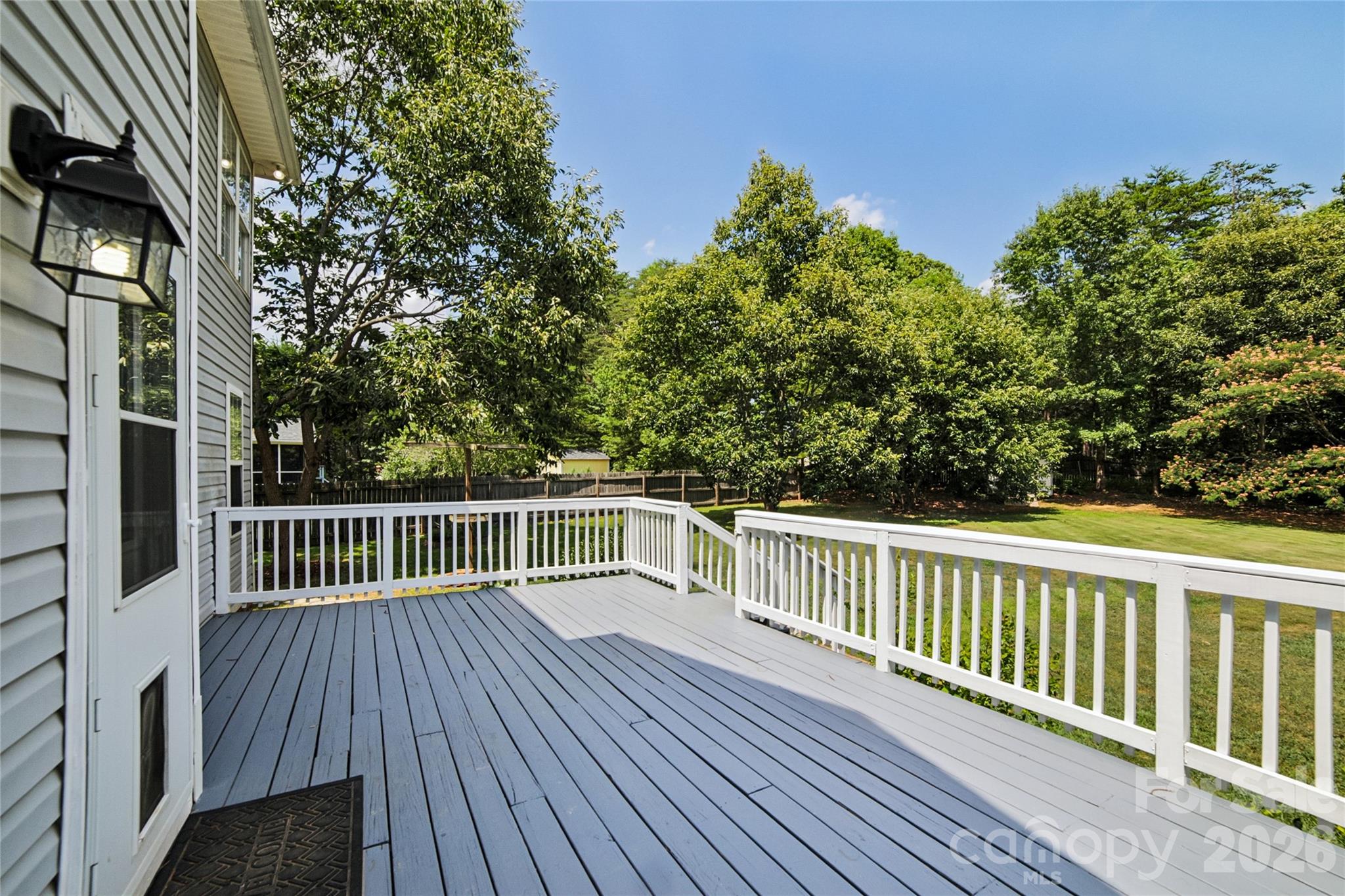 3552 Navajo Drive — Maiden