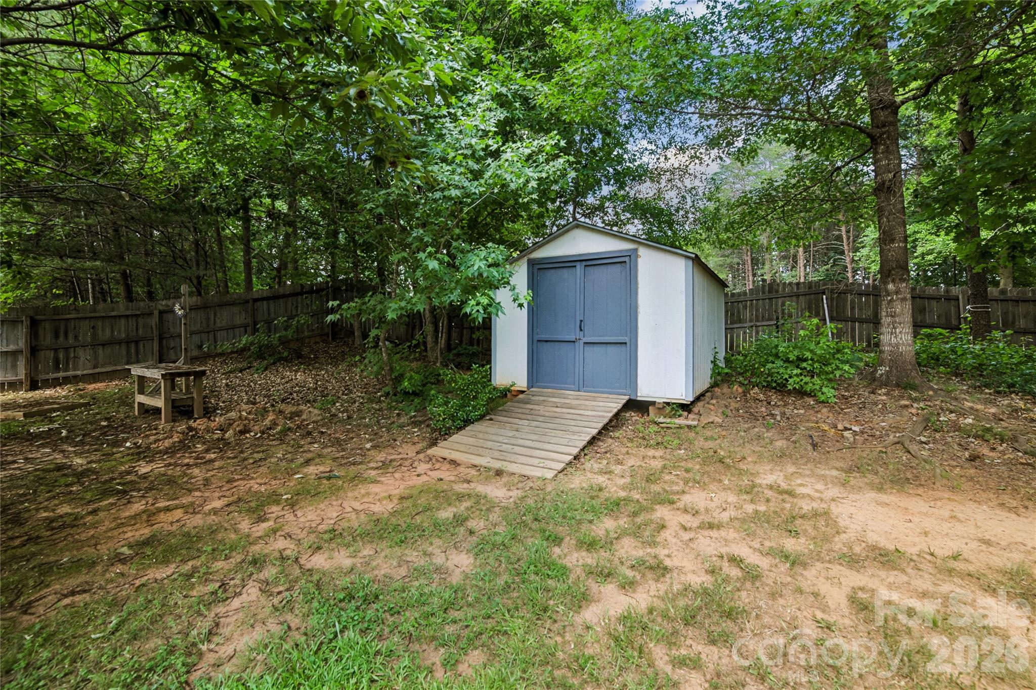 3552 Navajo Drive — Maiden